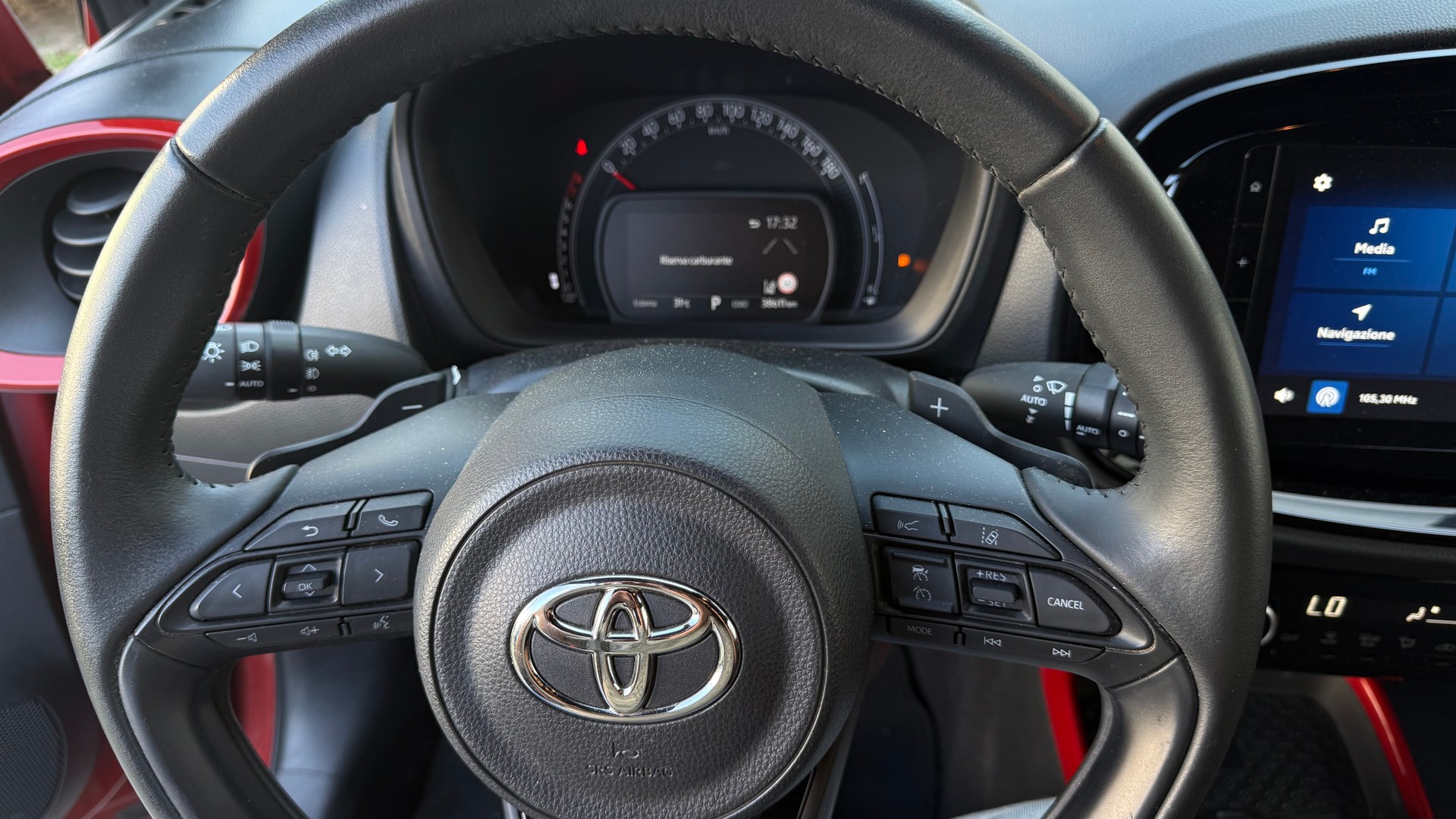 TOYOTA Aygo X 1.0 VVT-i Trend CVT cabriolet-image-9