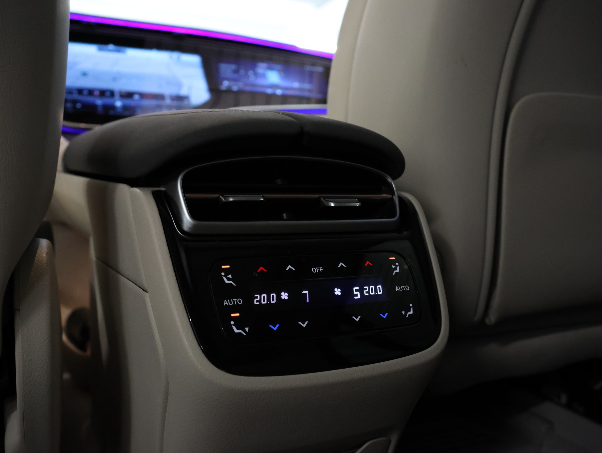 MERCEDES-BENZ EQS SUV 580 4Matic *SODALITE-BLUE*-image-34