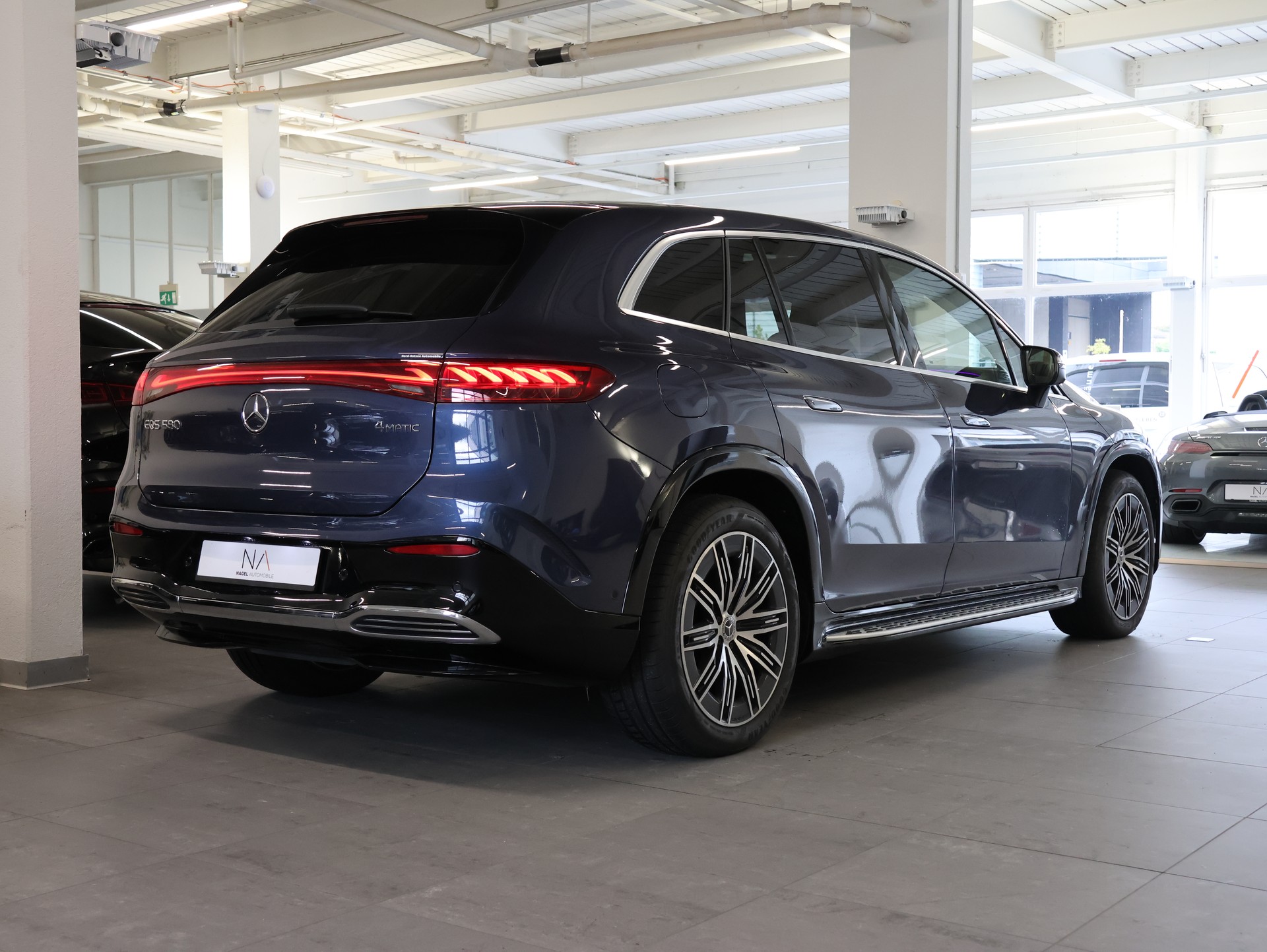 MERCEDES-BENZ EQS SUV 580 4Matic *SODALITE-BLUE*-image-7