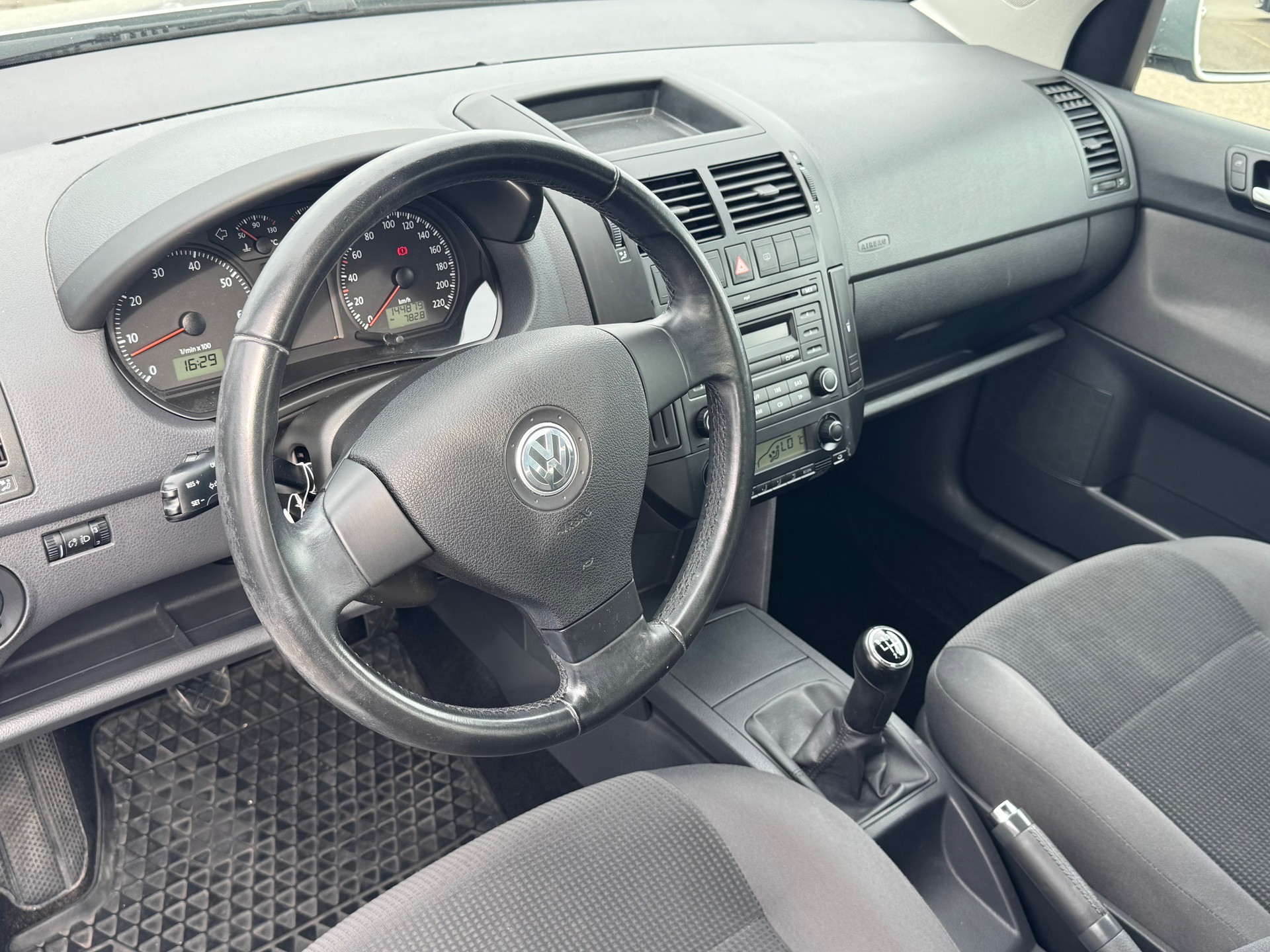 VW Polo 1.6 16V Comfortline-image-5