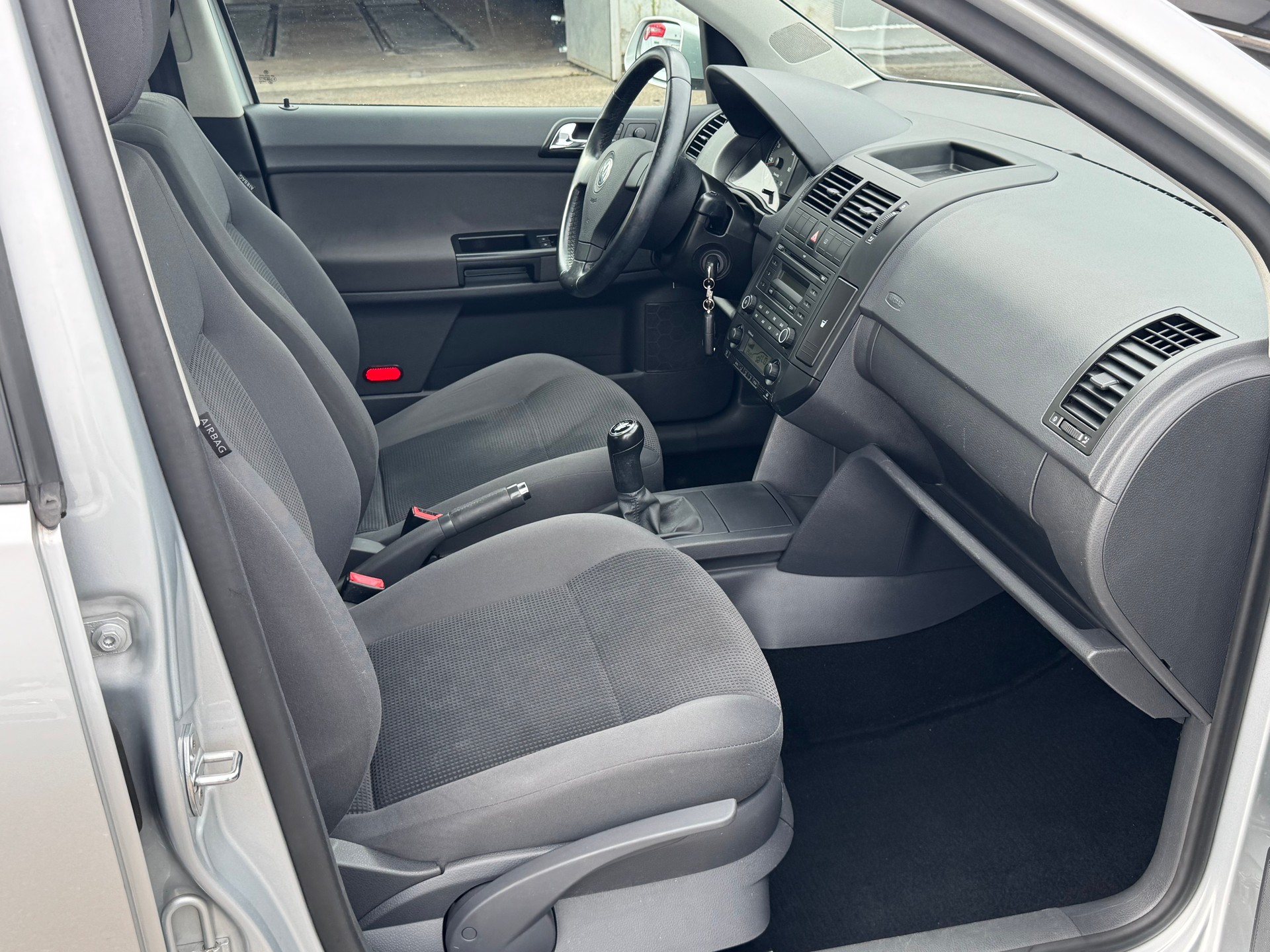 VW Polo 1.6 16V Comfortline-image-4