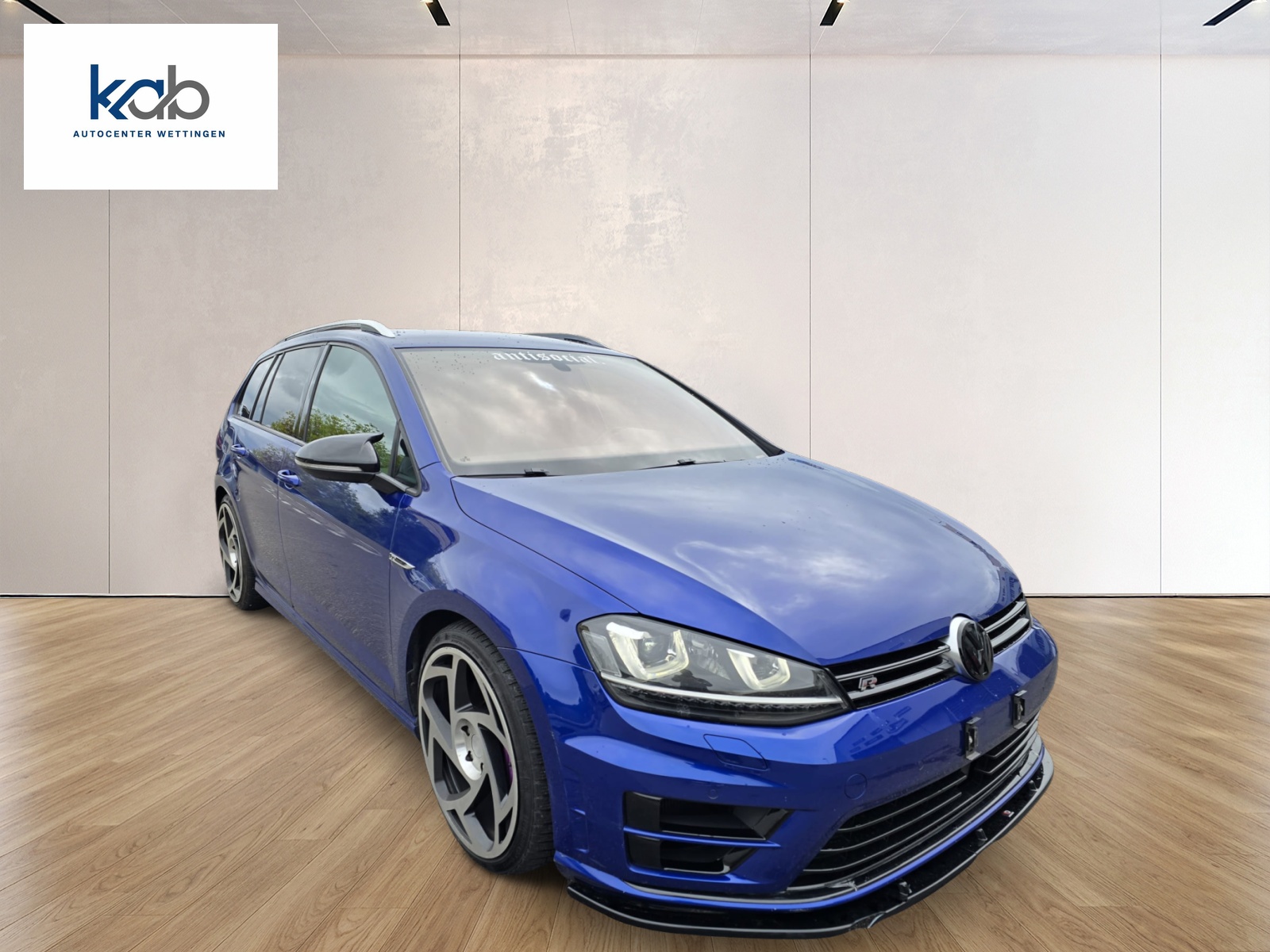 VW Golf Variant 2.0 TSI R 4 Motion DSG-showroom-element-2