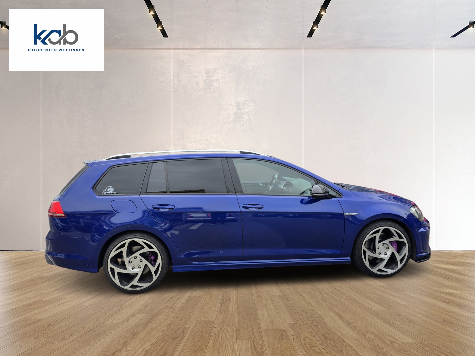 VW Golf Variant 2.0 TSI R 4 Motion DSG-image-7