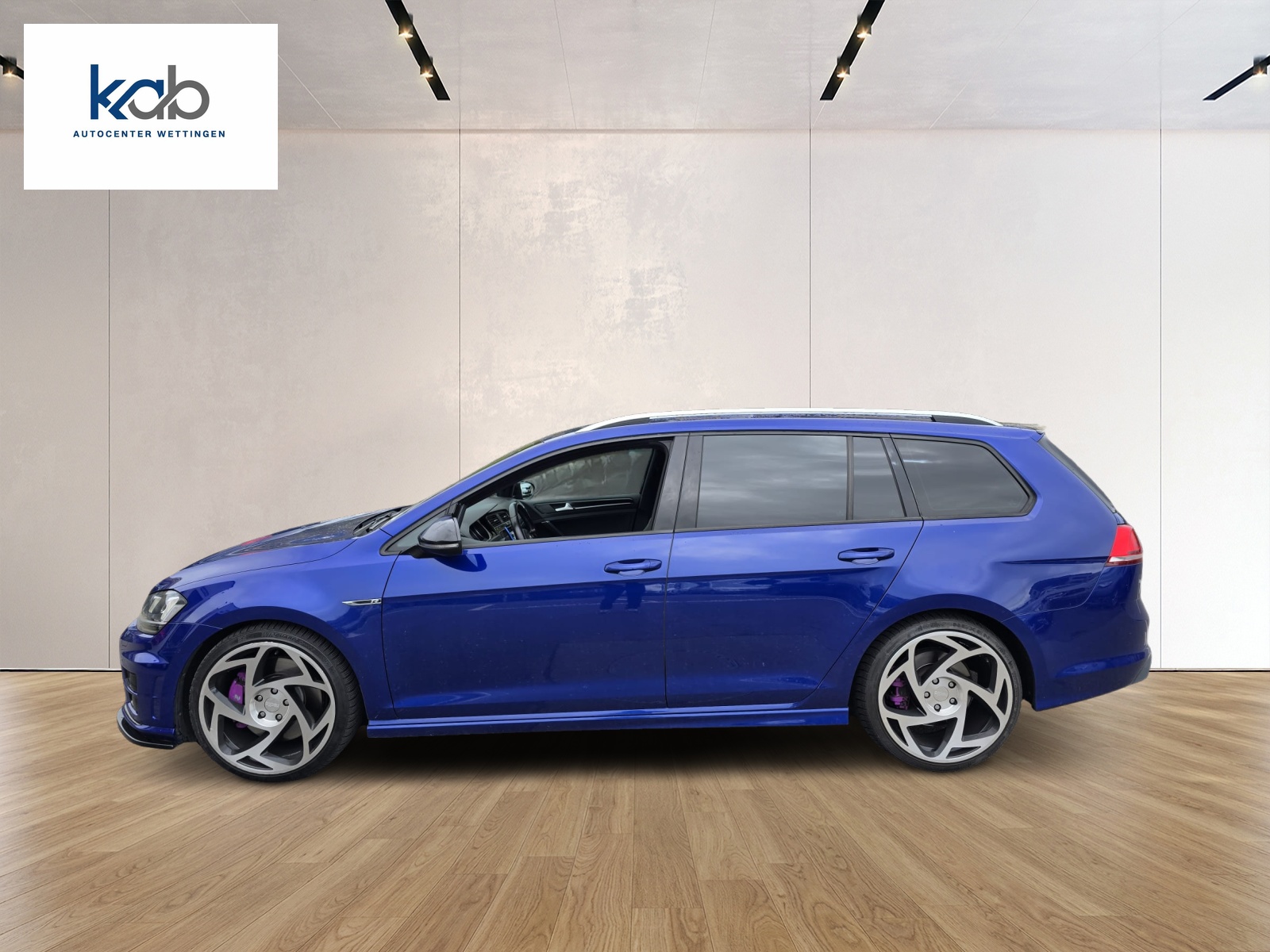VW Golf Variant 2.0 TSI R 4 Motion DSG-image-8