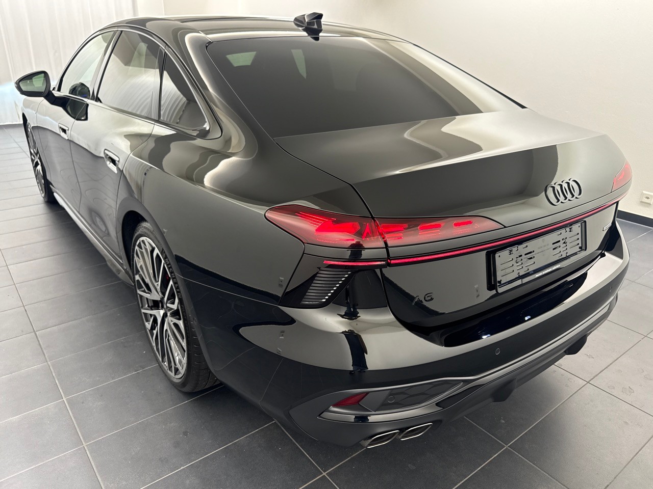AUDI A6 Limousine TDI quattro 150 kW S tronic-showroom-element-1