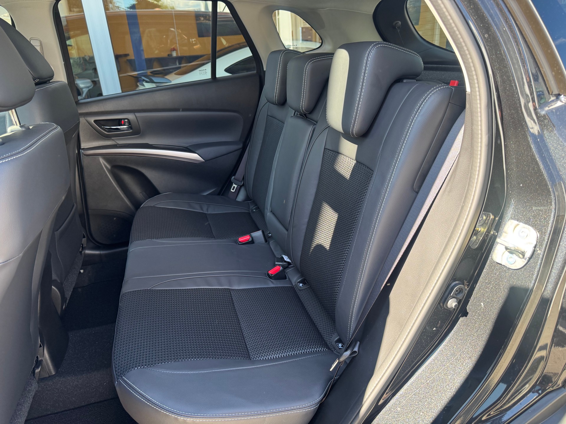 SUZUKI S-Cross 1.4 16V Piz Sulai Top MHD 4WD Automatic-image-12