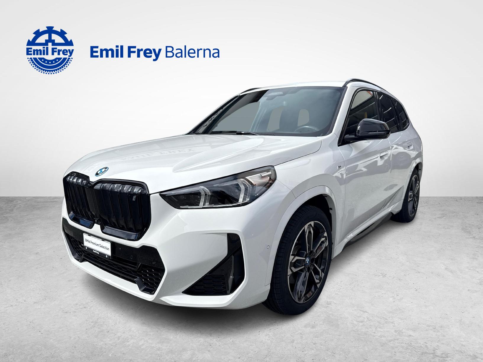 BMW iX1 xDrive 30-image-0