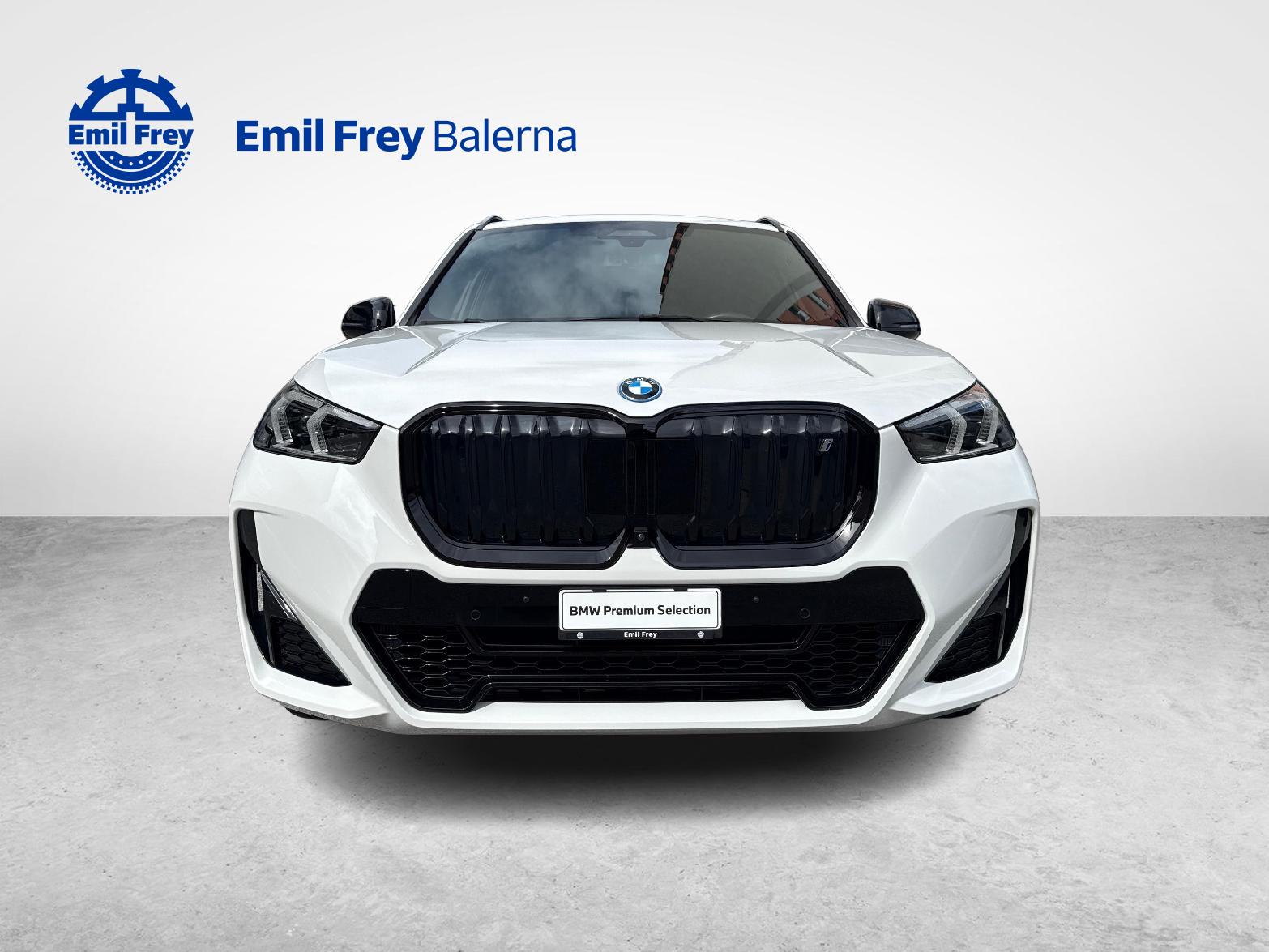 BMW iX1 xDrive 30-image-9