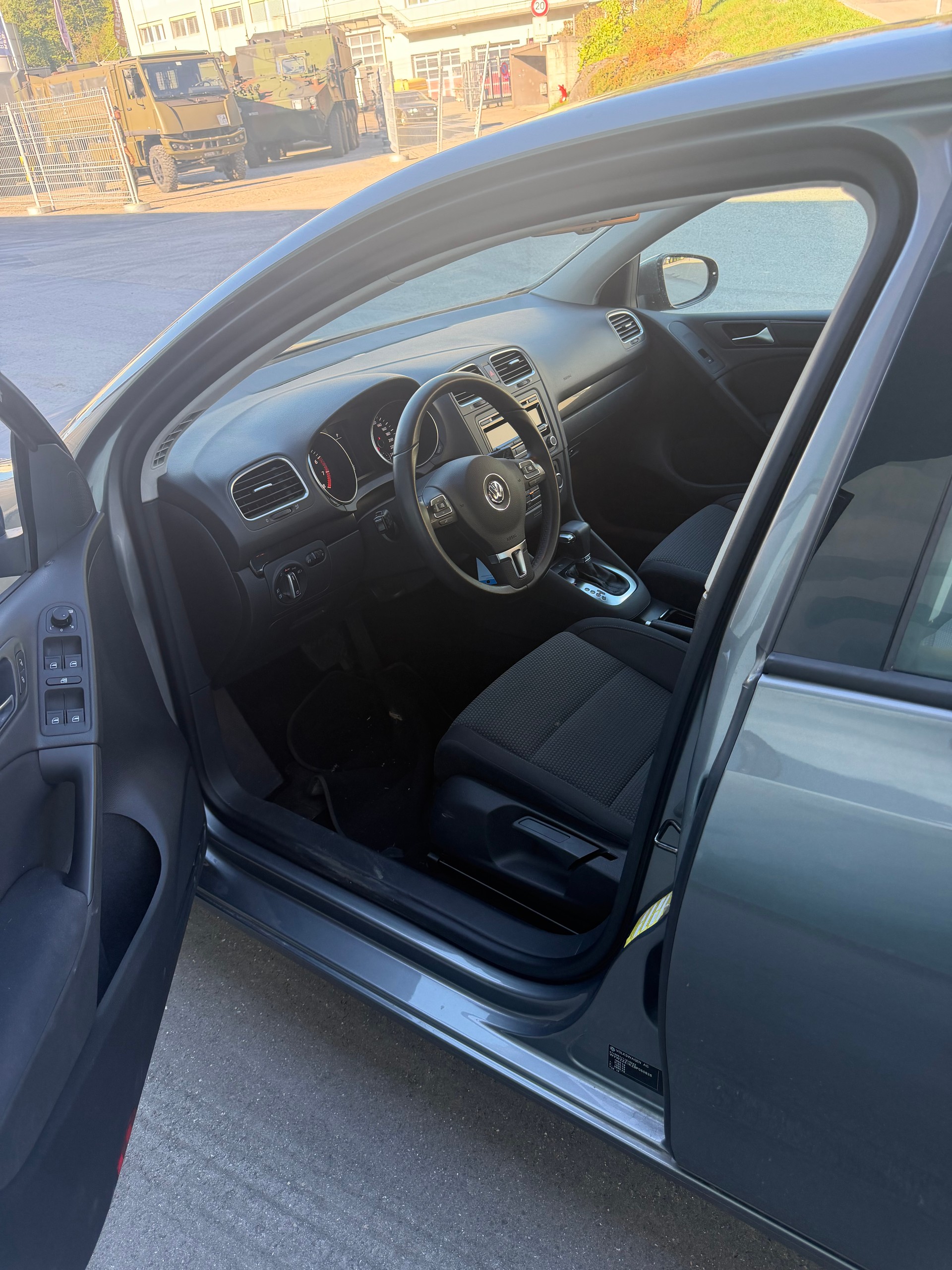 VW Golf 1.4 TSI Team DSG-image-3