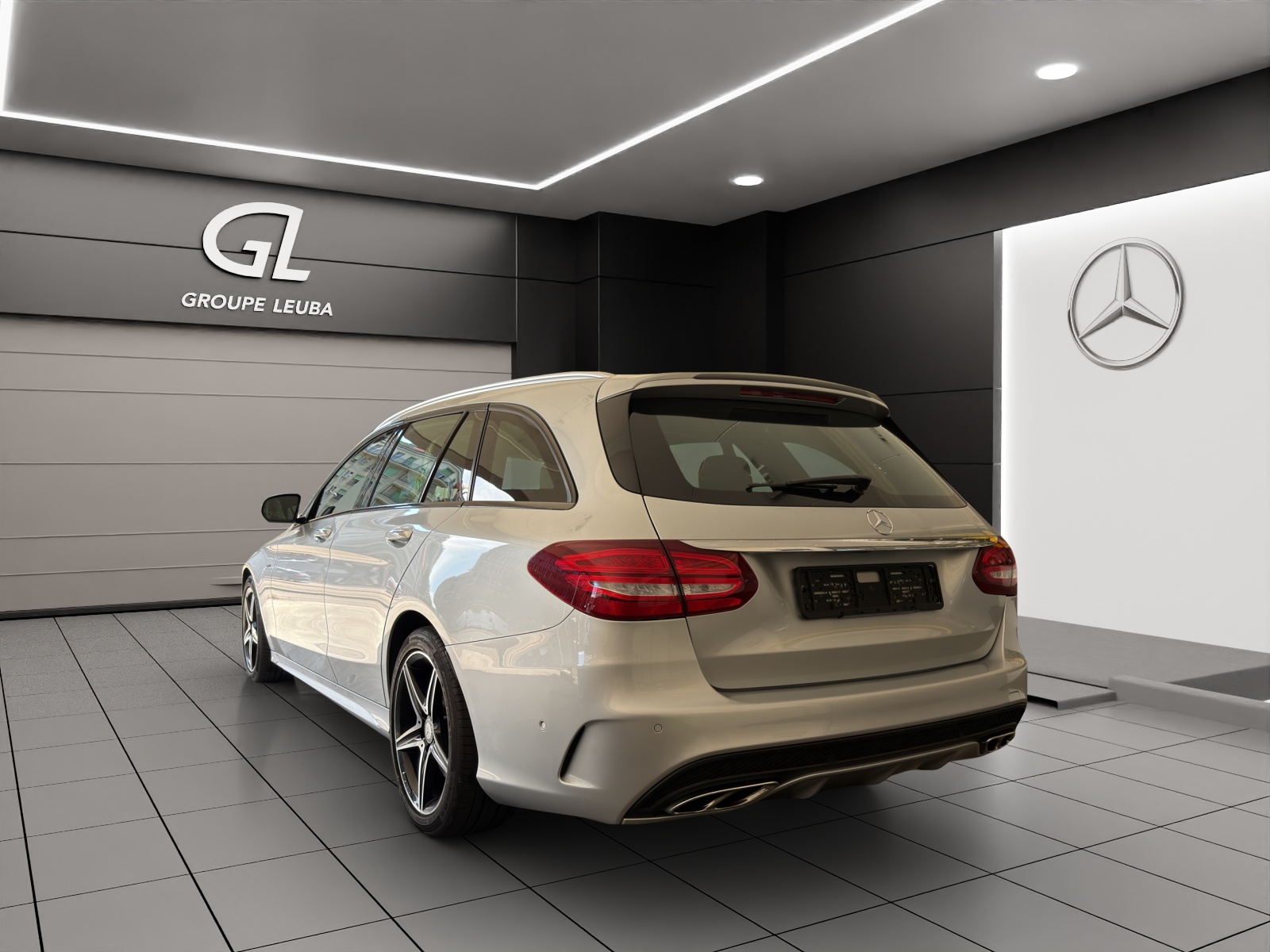 MERCEDES-BENZ C 450 AMG 4Matic 7G-Tronic-image-3