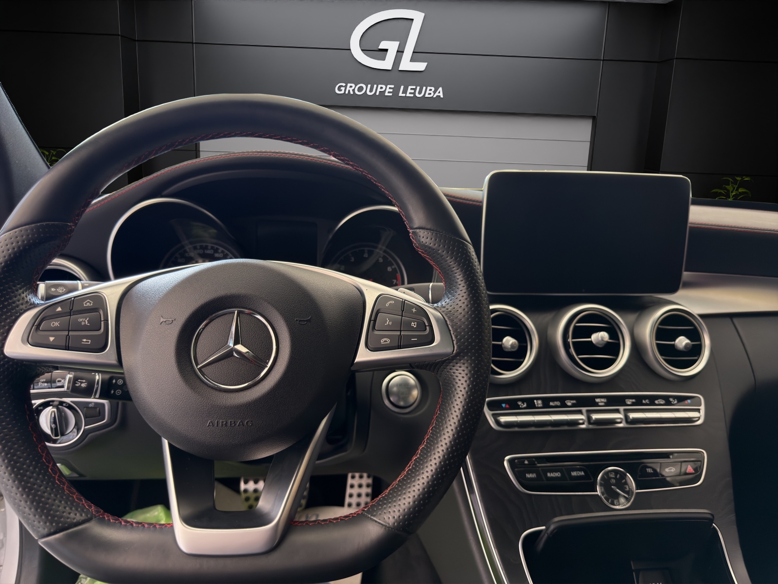 MERCEDES-BENZ C 450 AMG 4Matic 7G-Tronic-image-11
