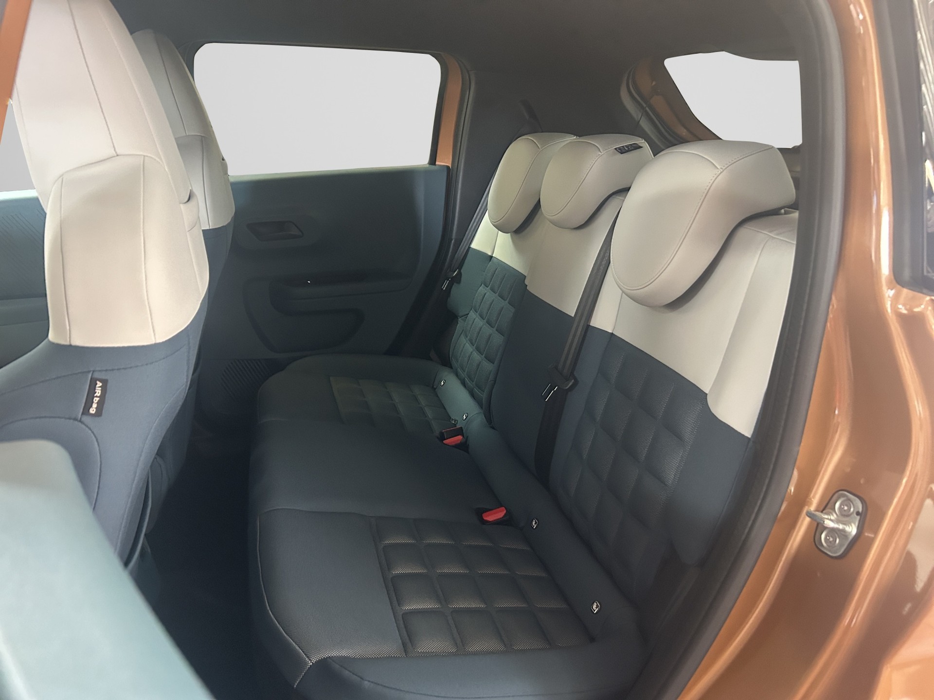 FIAT Grande Panda MHEV La Prima-image-12