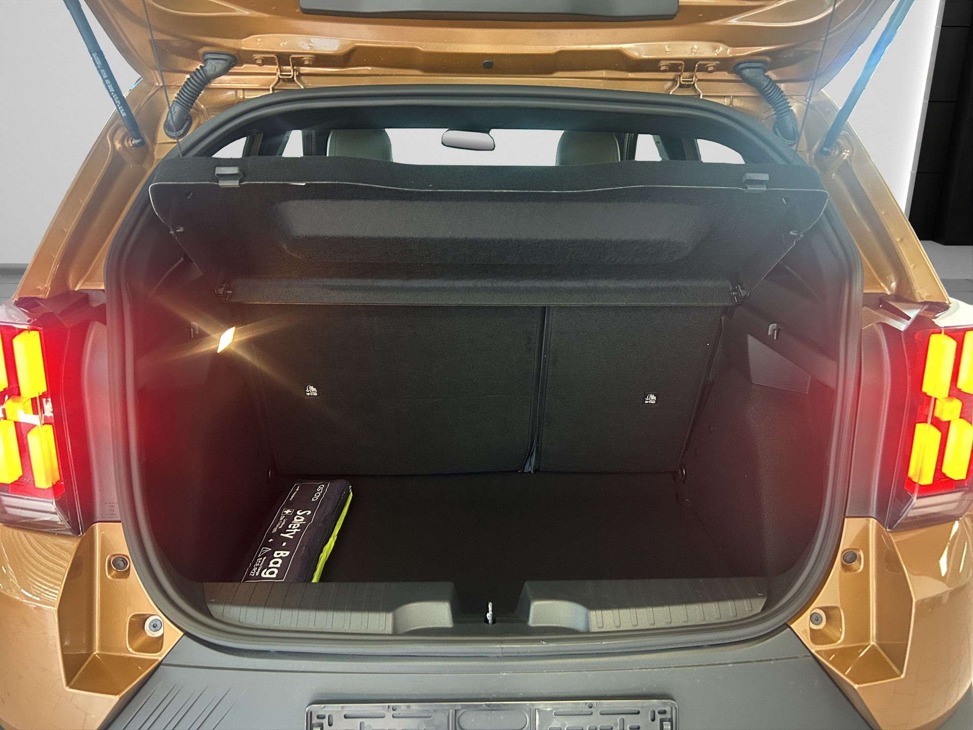 FIAT Grande Panda MHEV La Prima-image-13
