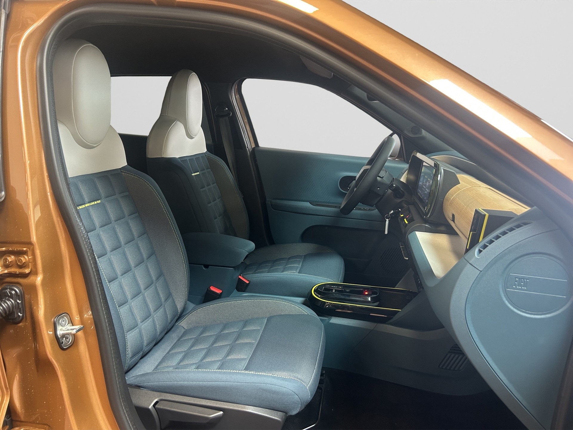 FIAT Grande Panda MHEV La Prima-image-11