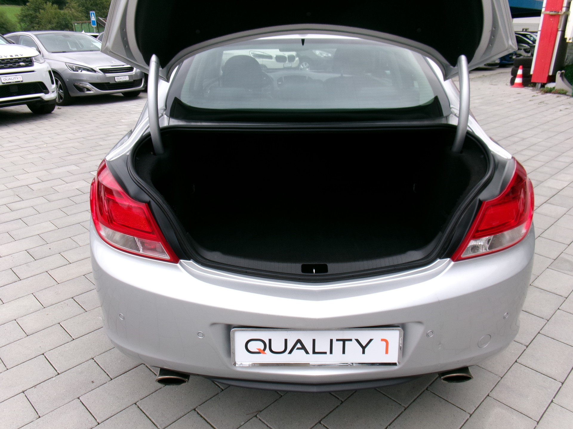 OPEL Insignia 2.8 Turbo Cosmo 4WD Automatic-image-6