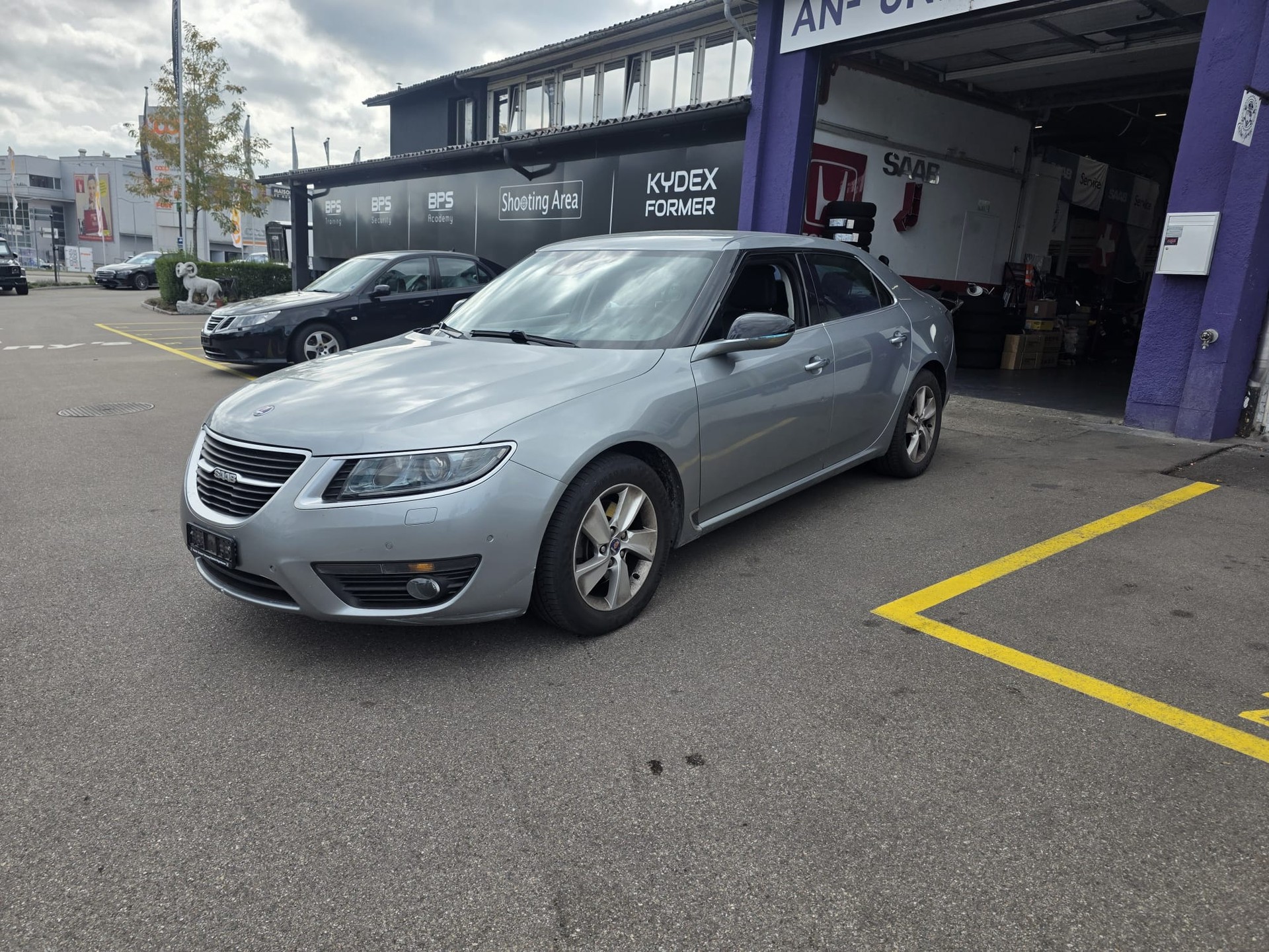 SAAB 9-5 2.0T Vector XWD Automatic-image-2