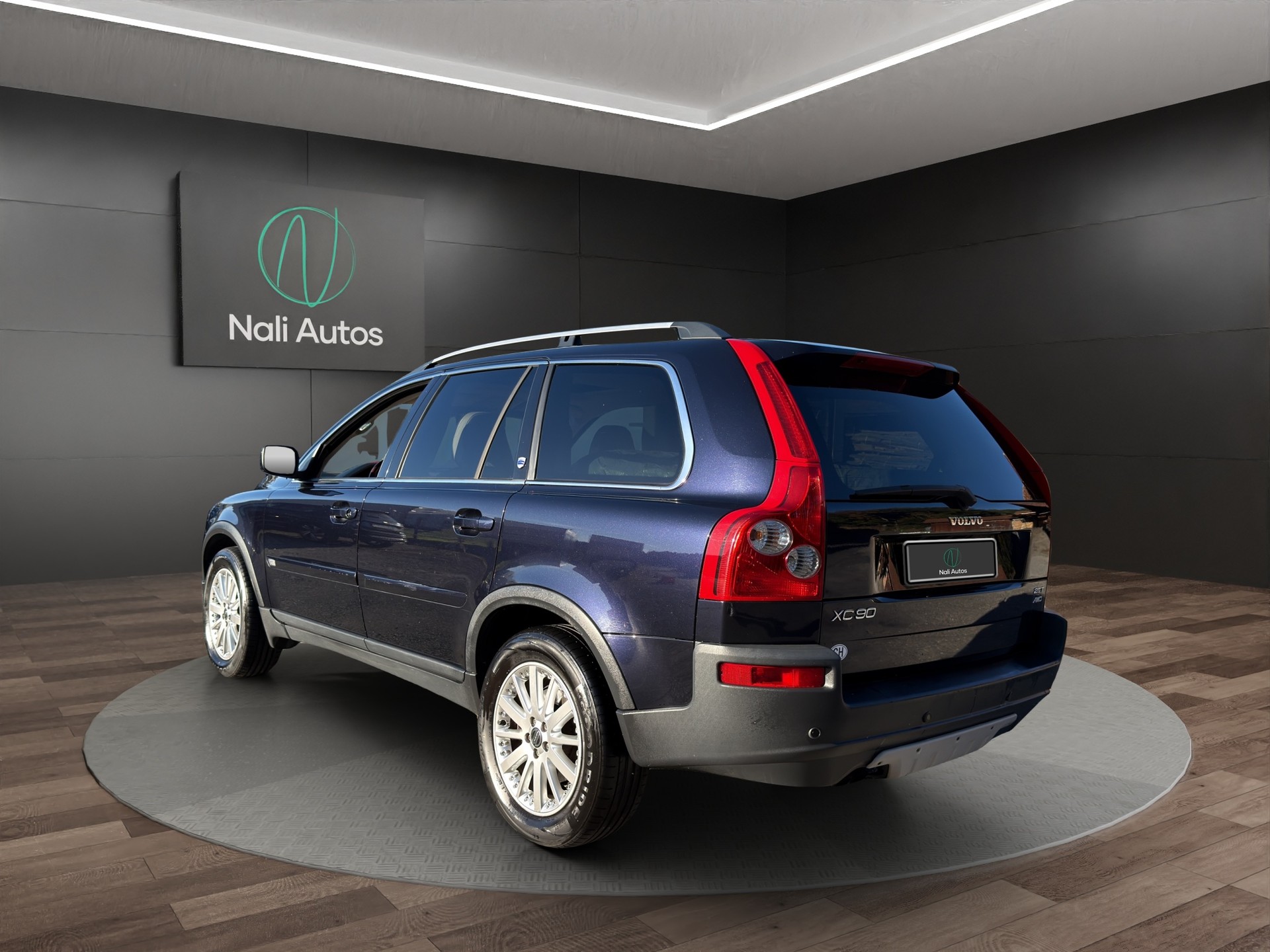 VOLVO XC90 2.5T AWD Executive Geartronic-image-3