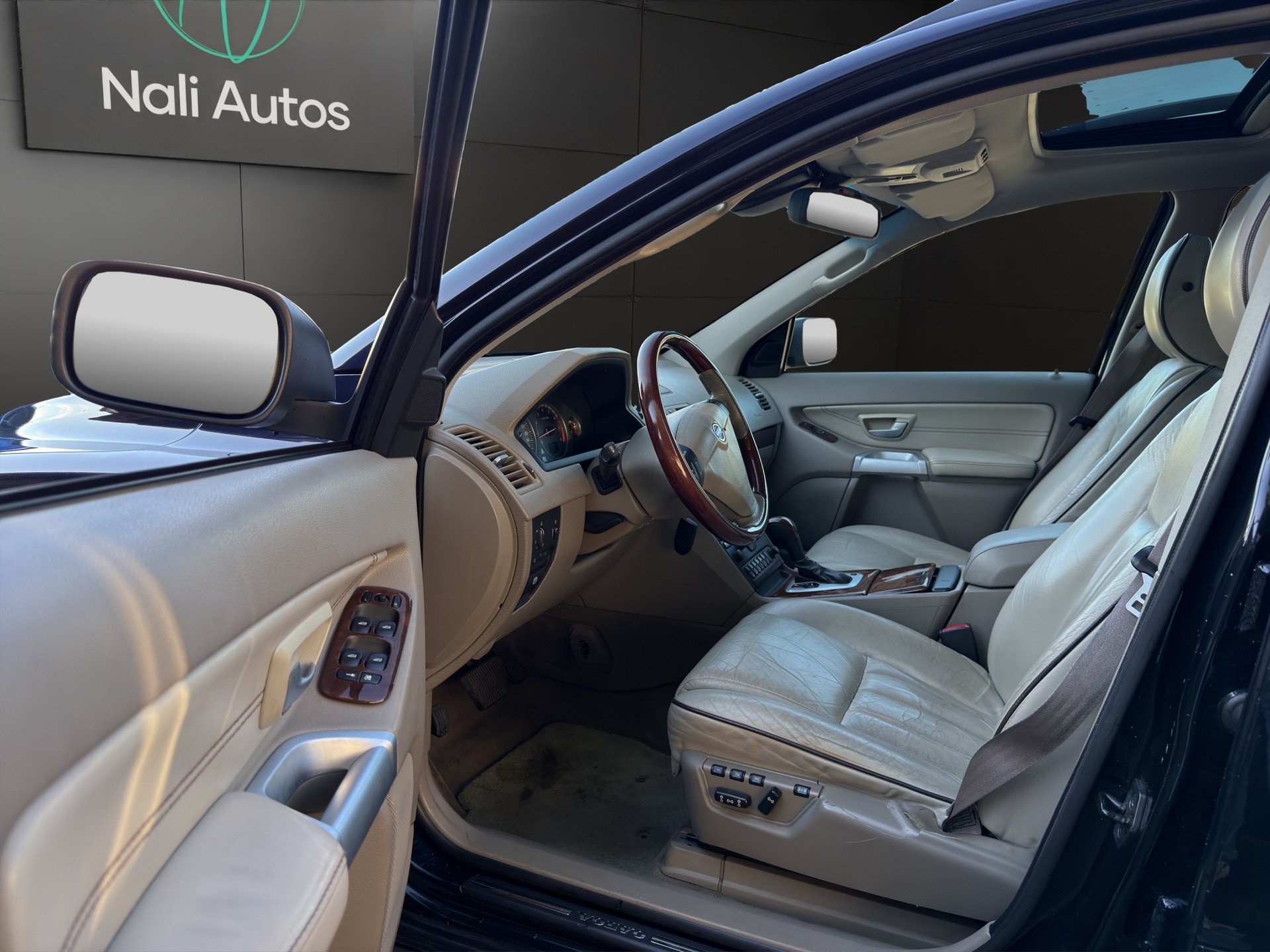 VOLVO XC90 2.5T AWD Executive Geartronic-image-8