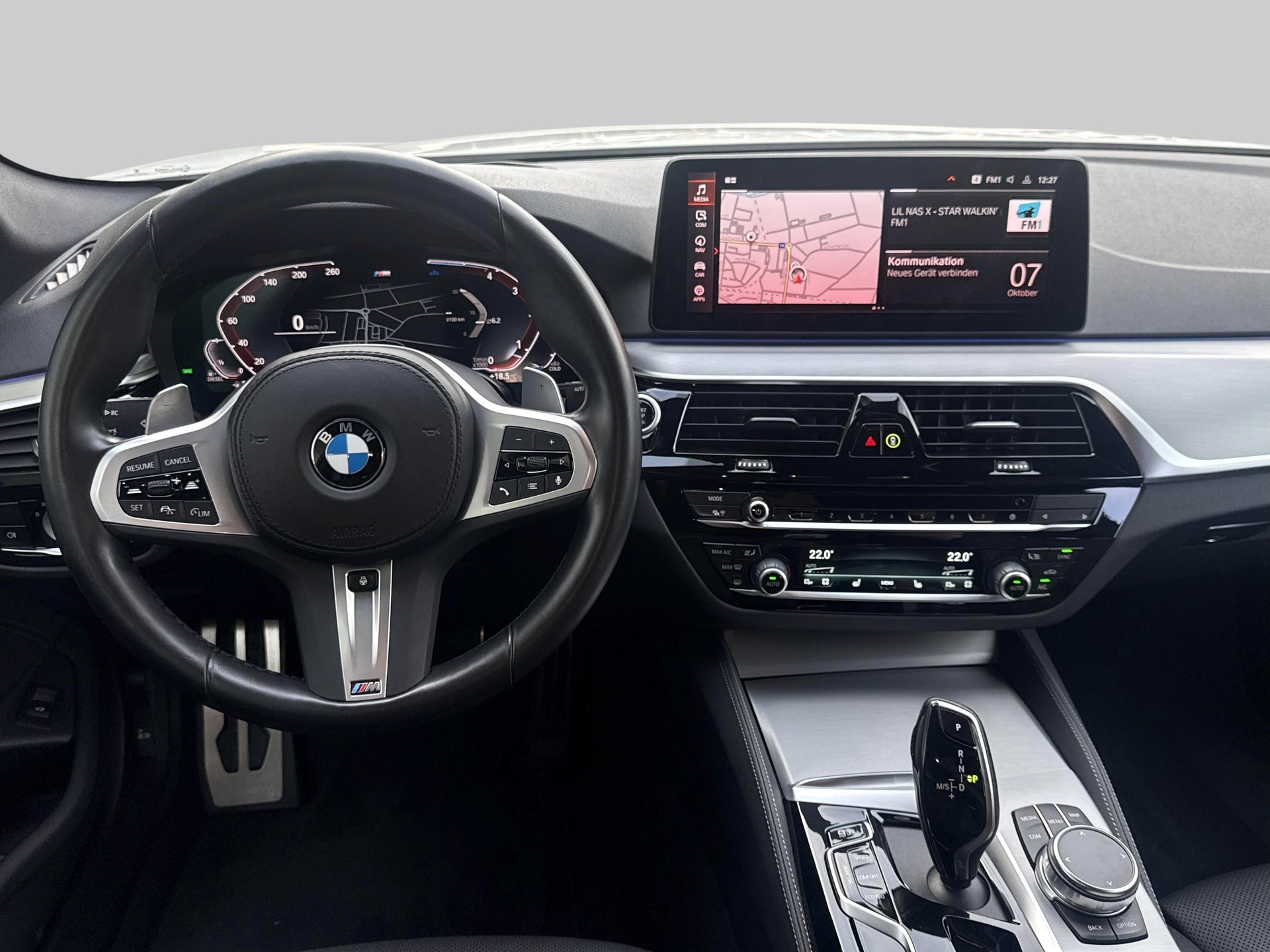 BMW 520d xDrive Touring M Sport-image-9