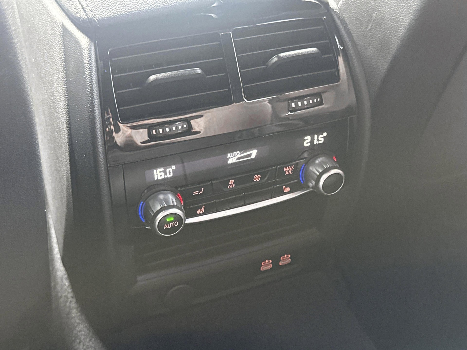 BMW 520d xDrive Touring M Sport-image-21