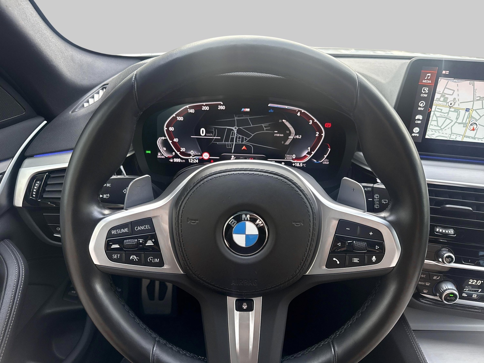 BMW 520d xDrive Touring M Sport-image-14