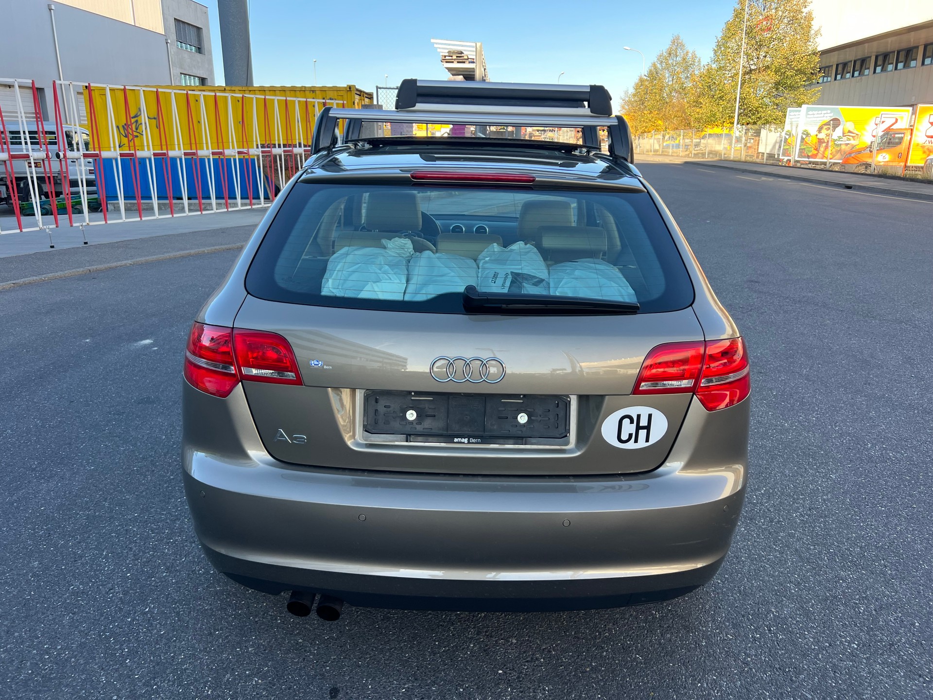 AUDI A3 Sportback 1.8 TFSI Attraction S-tronic-image-4
