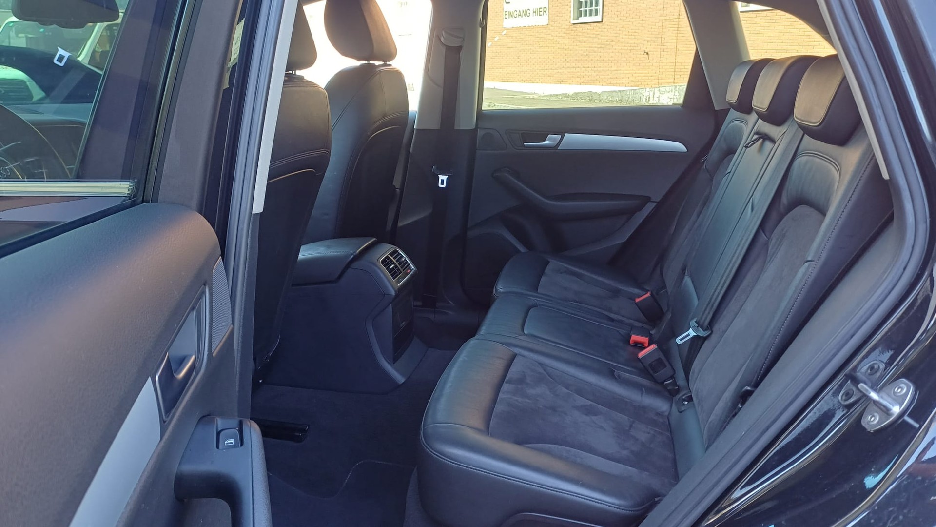 AUDI Q5 3.0 TDI quattro S-tronic-image-14