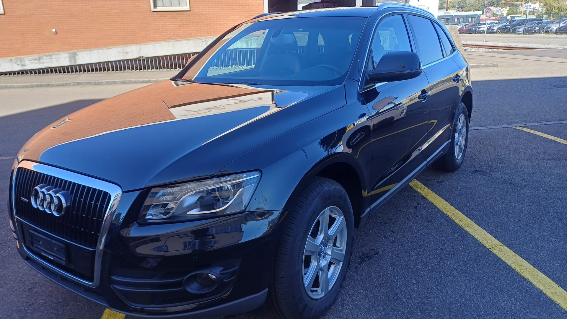 AUDI Q5 3.0 TDI quattro S-tronic-image-1