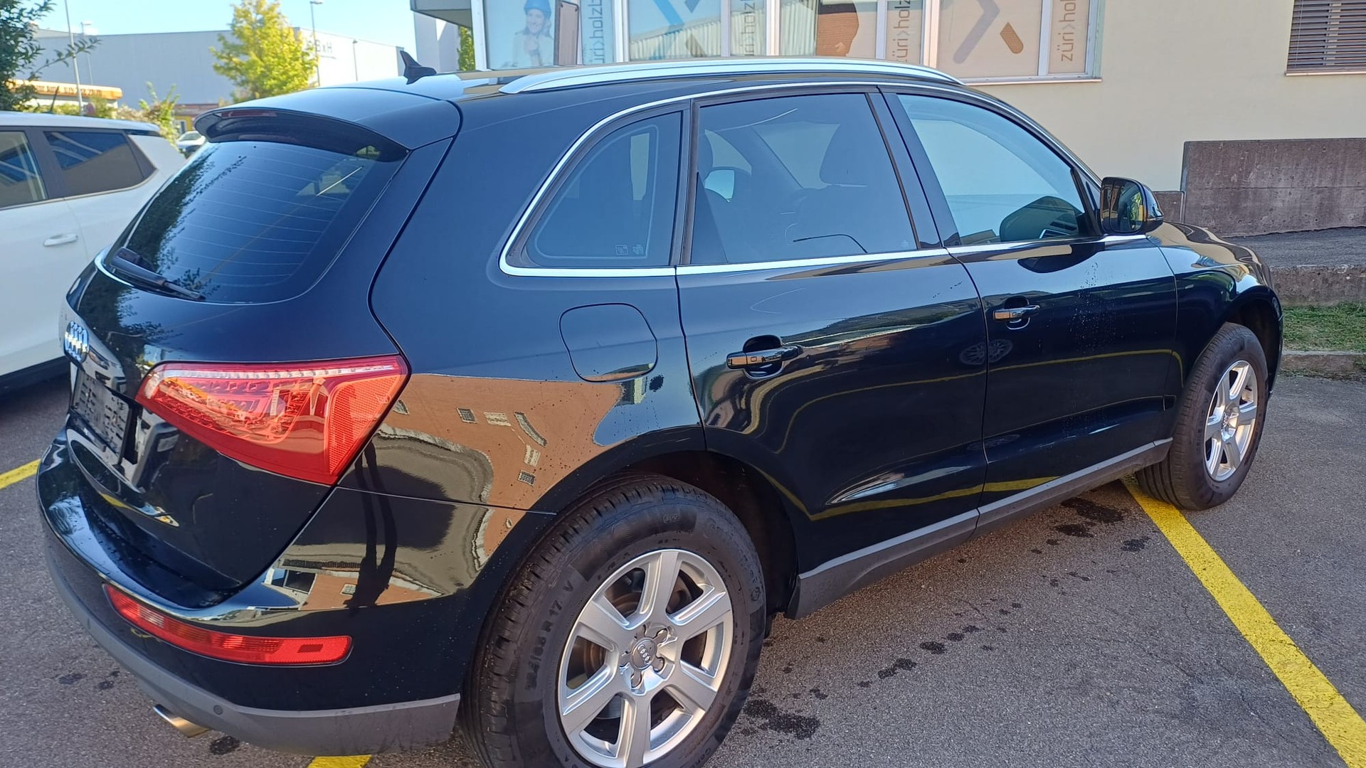 AUDI Q5 3.0 TDI quattro S-tronic-image-4