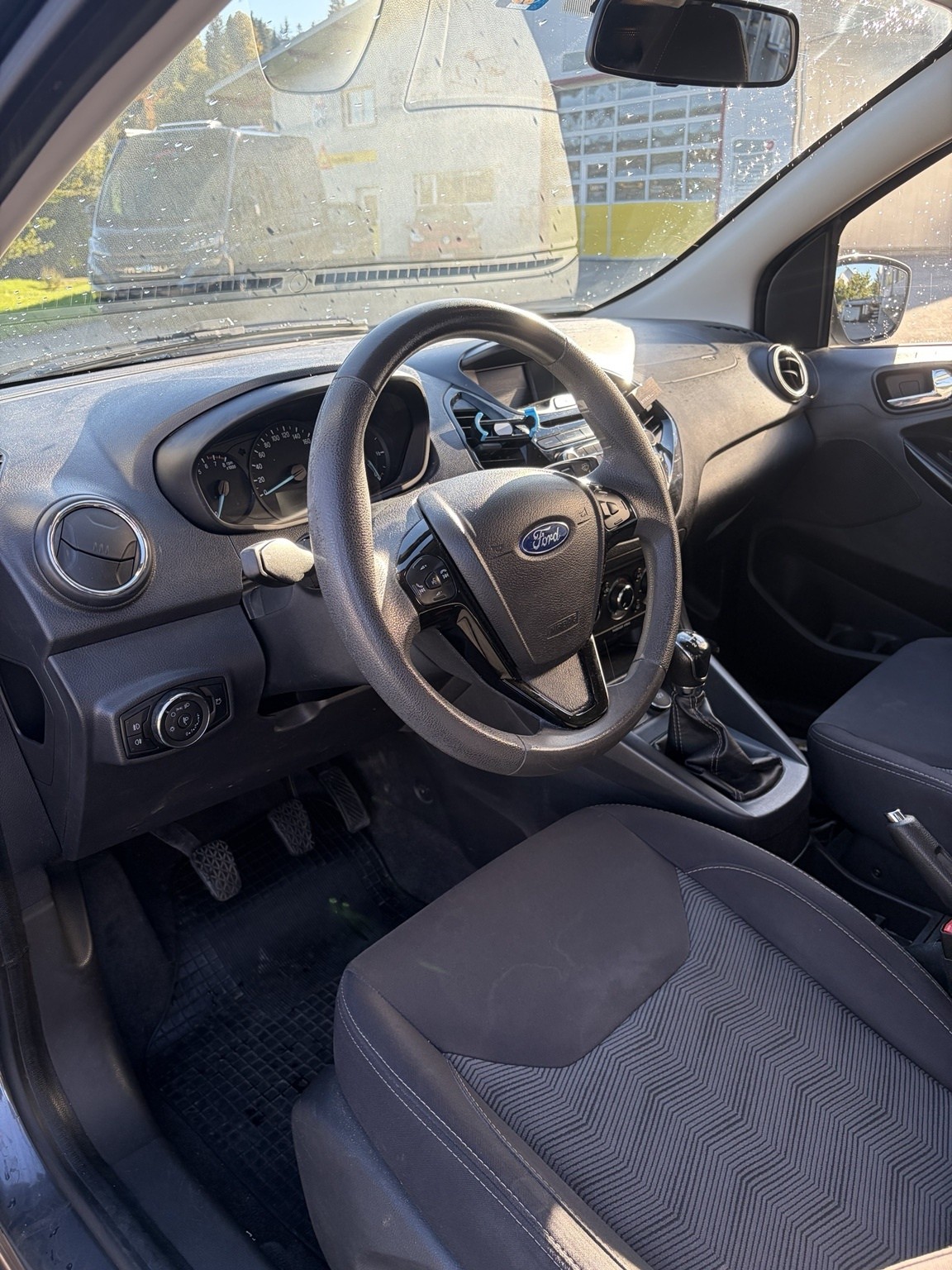 FORD 1.2 Ti-VCT 85 Cool&Sound-image-3