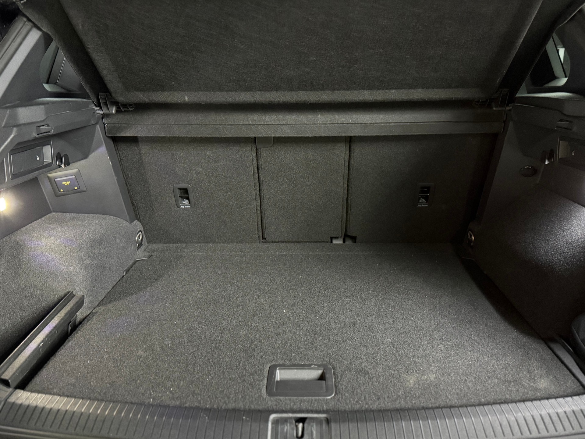 VW Tiguan 2.0TSI R-Line 4Motion DSG-image-6