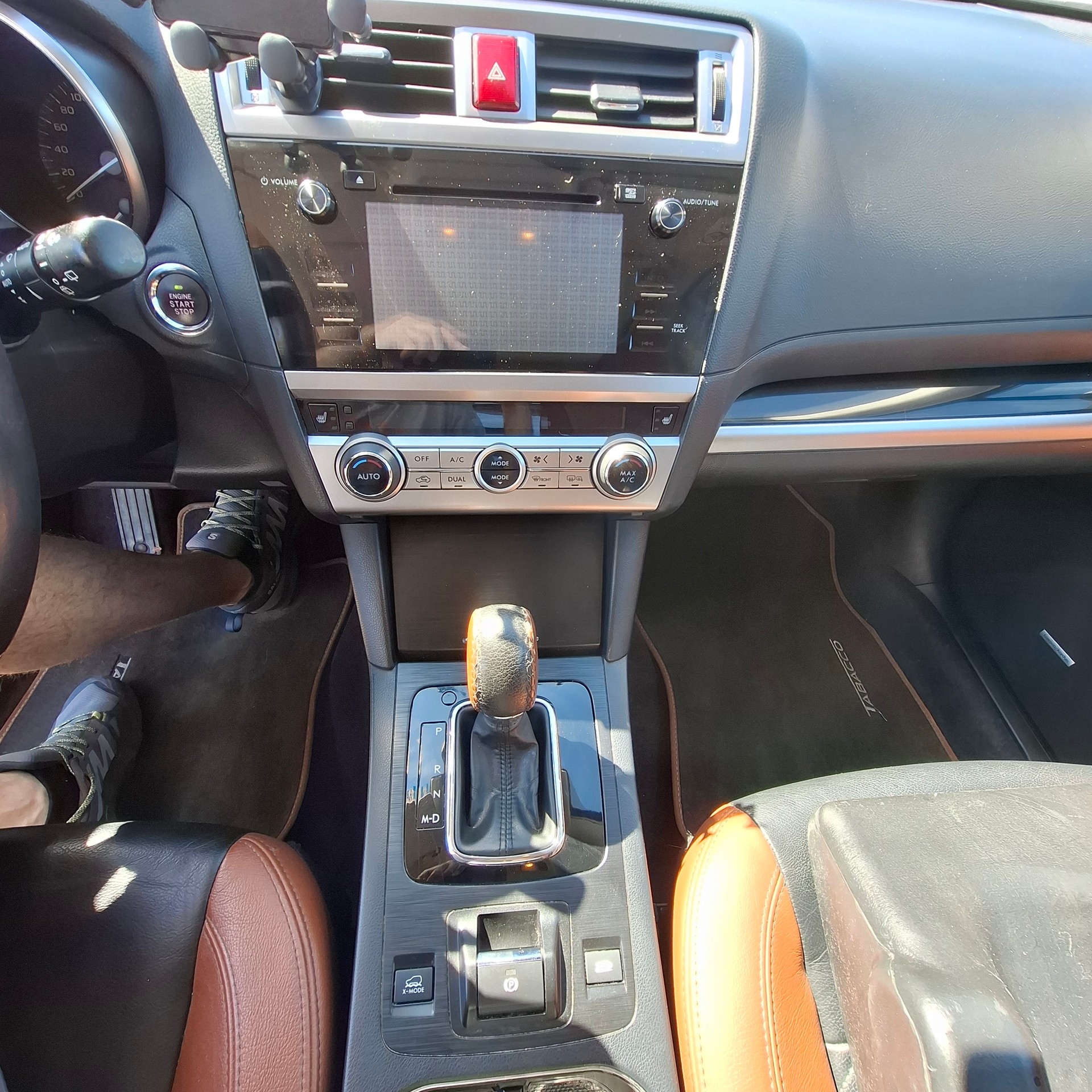 SUBARU 2.0 D Luxury-image-4
