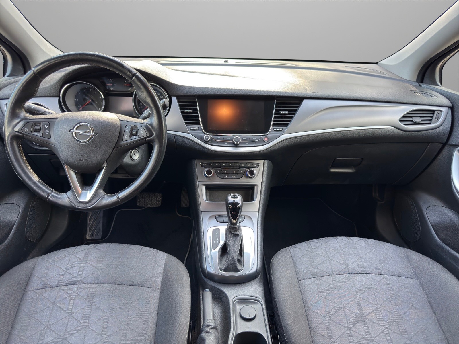 OPEL Astra 1.4i Turbo 120 Years Edition Automatic * Rückfahrkamera + Sitzheizung*-image-8