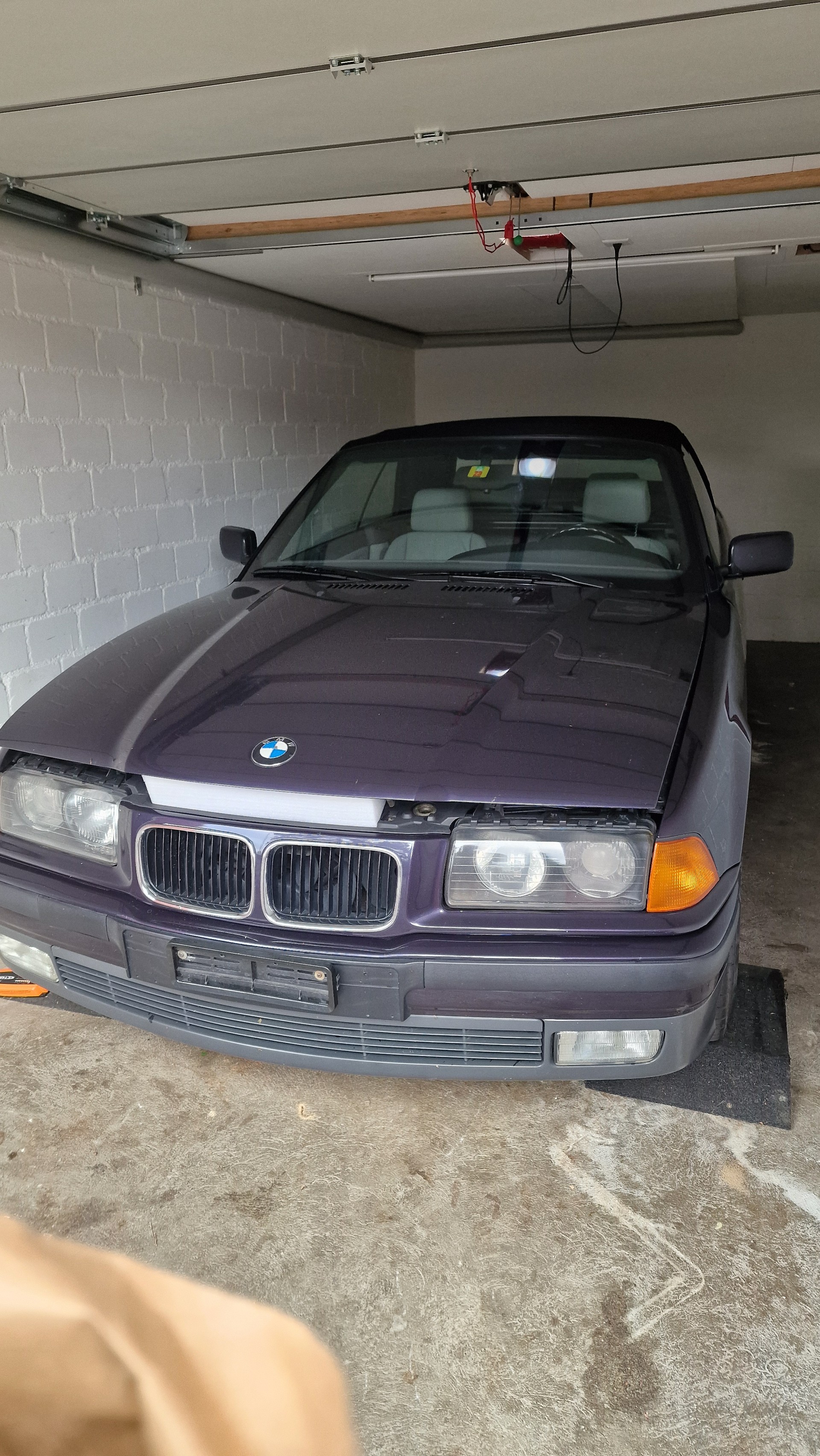 BMW 325i ABS AiB-image-5