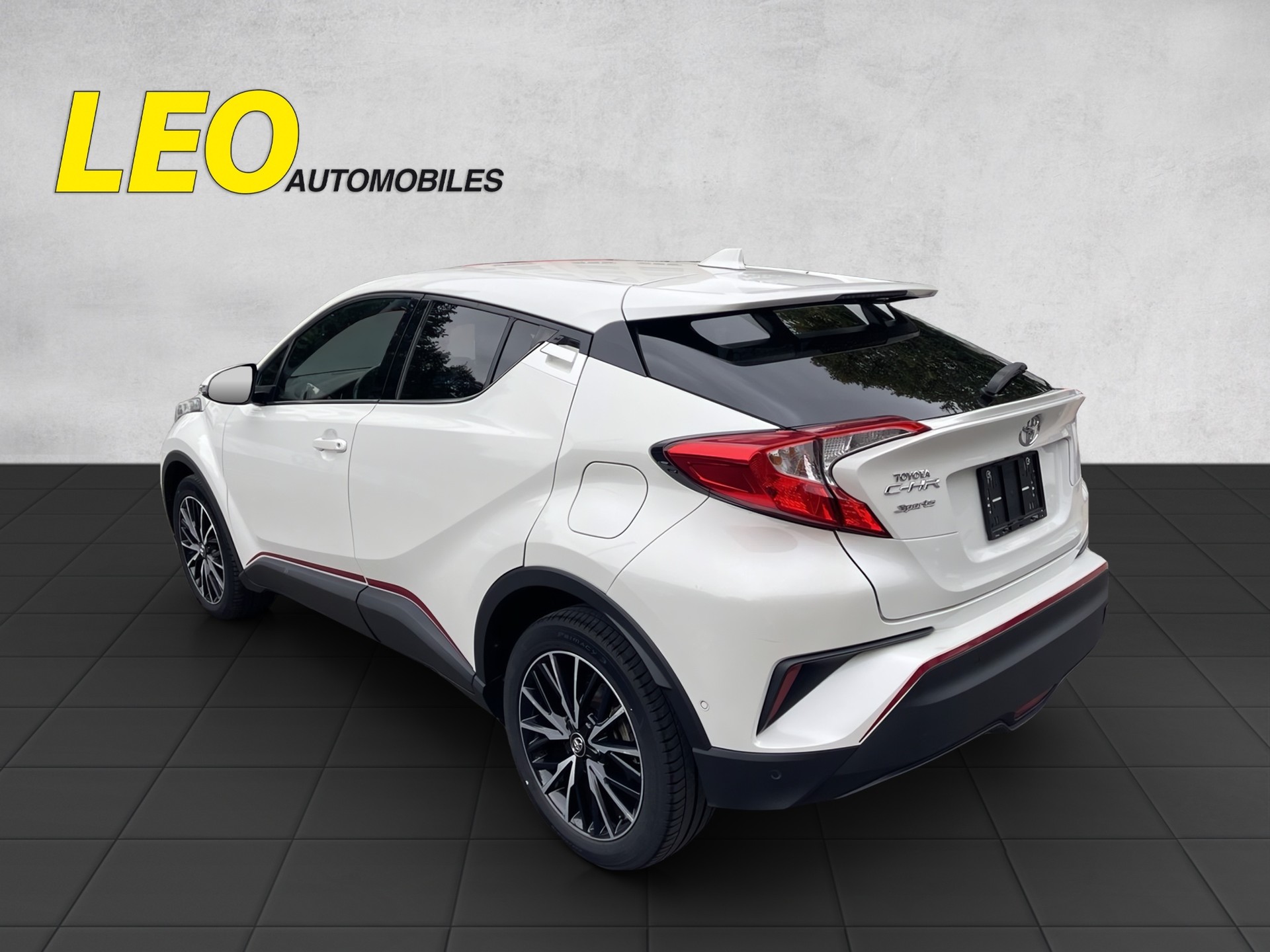 TOYOTA C-HR 1.2 Premium-image-2