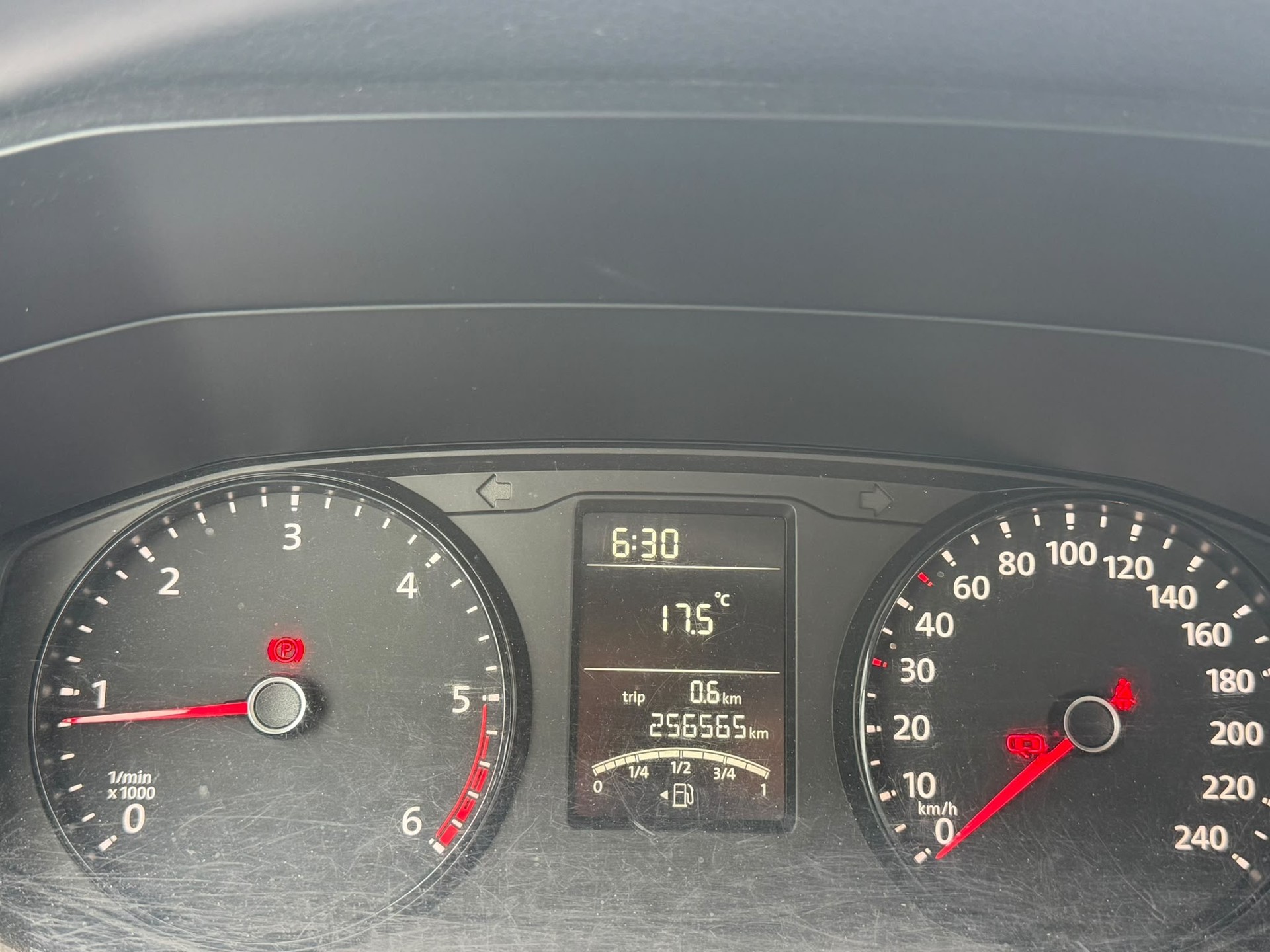VW T6 2.0 TDI-image-15