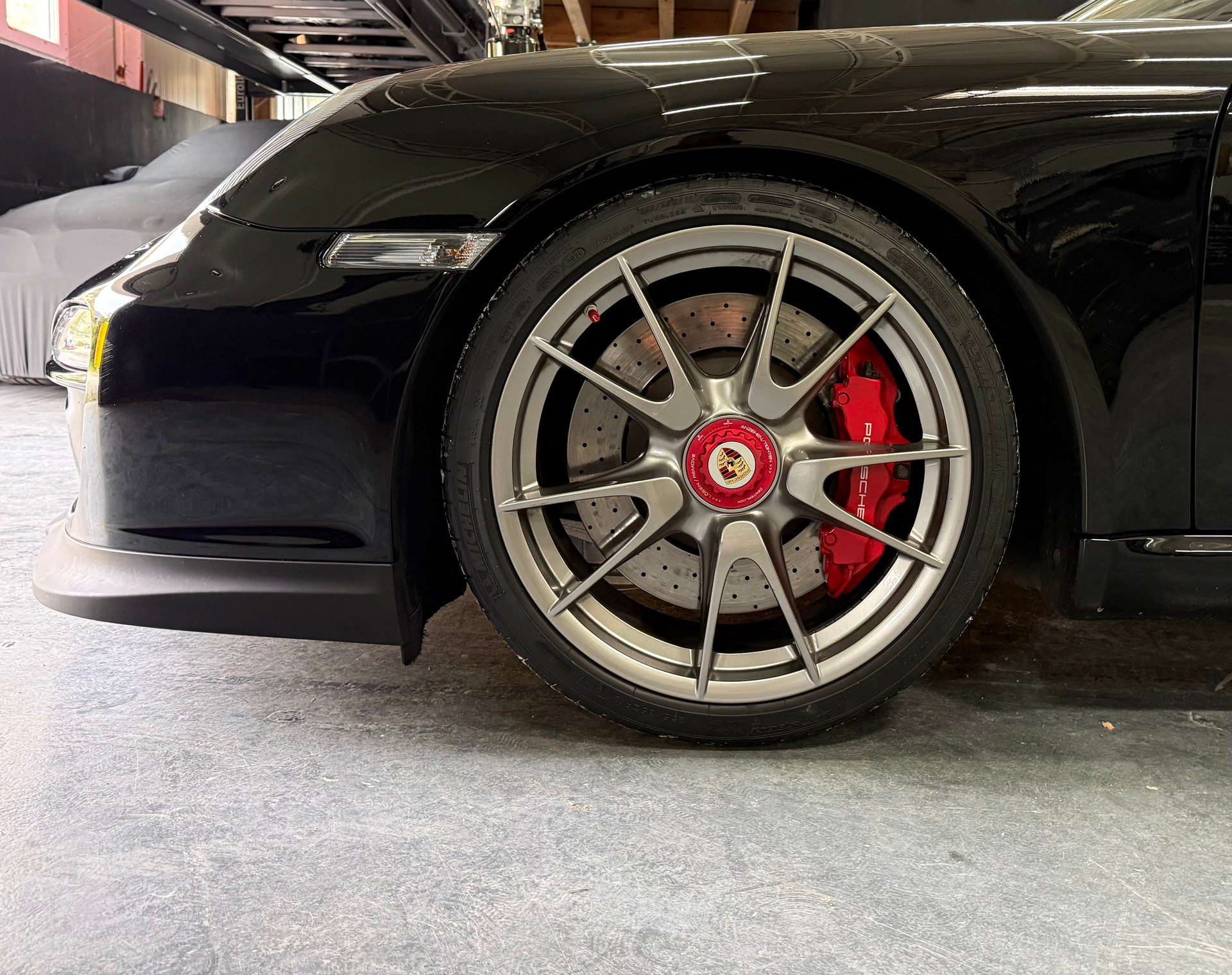 PORSCHE 911 GT3-image-3