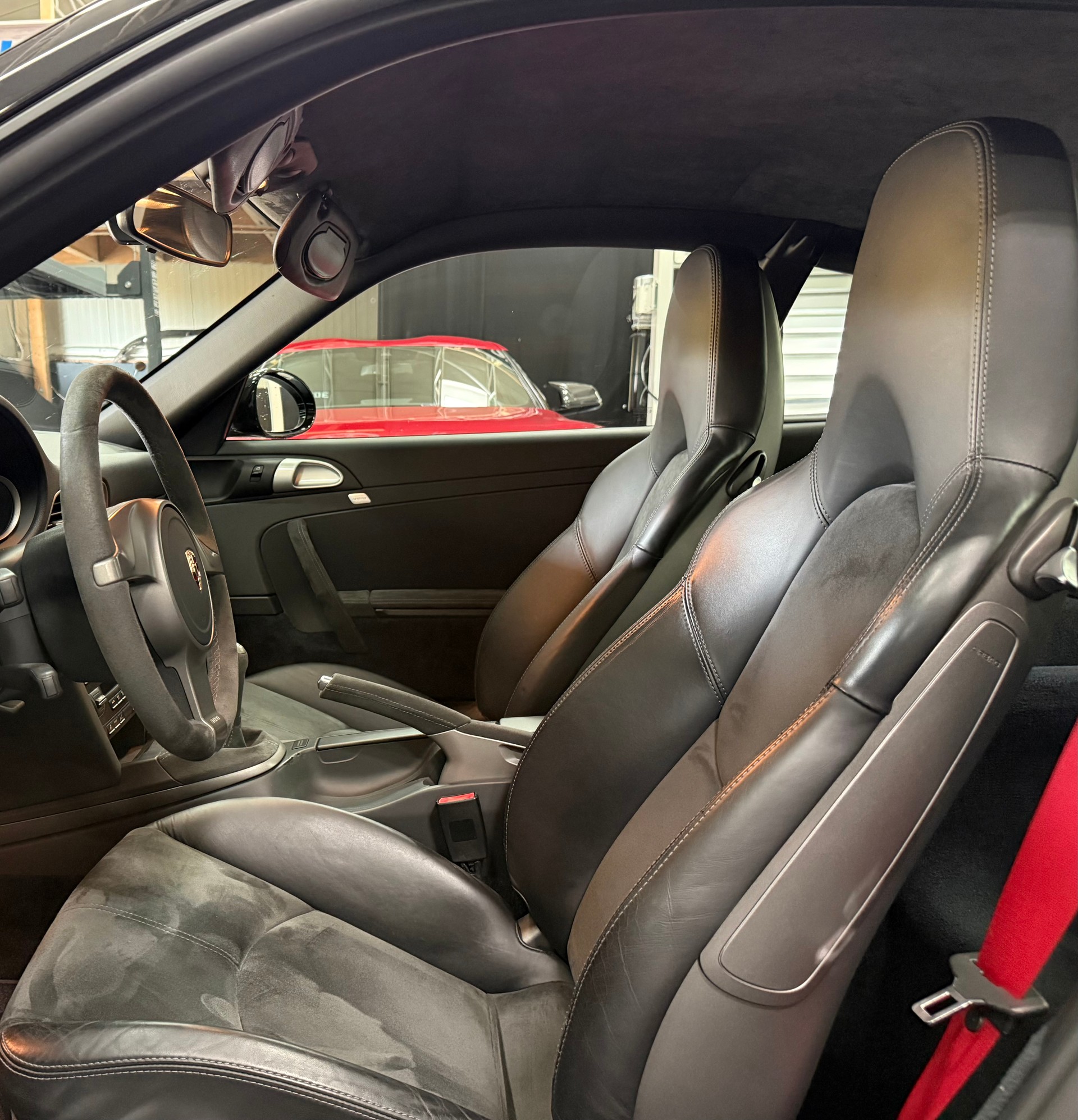 PORSCHE 911 GT3-image-9