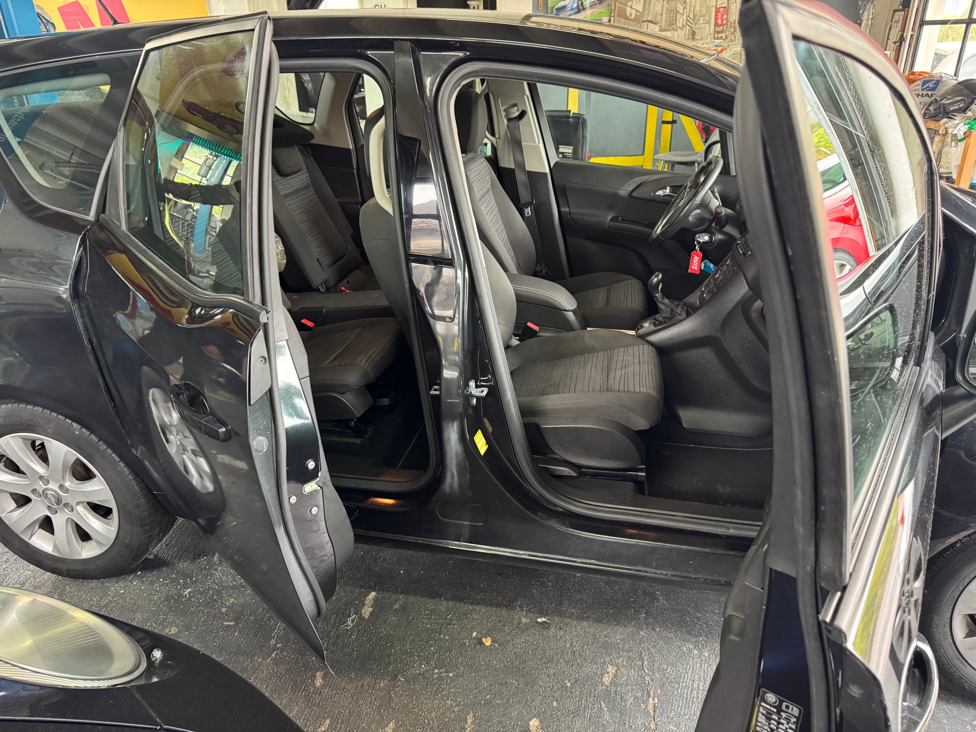 OPEL Meriva 1.4 Turbo Drive-image-11