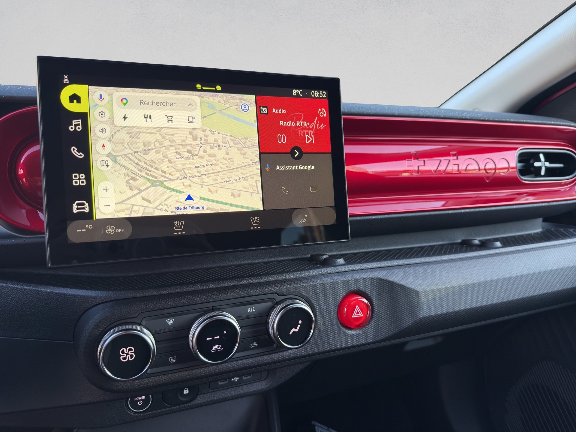 RENAULT Twingo E-Tech 27kWh Techno-image-11