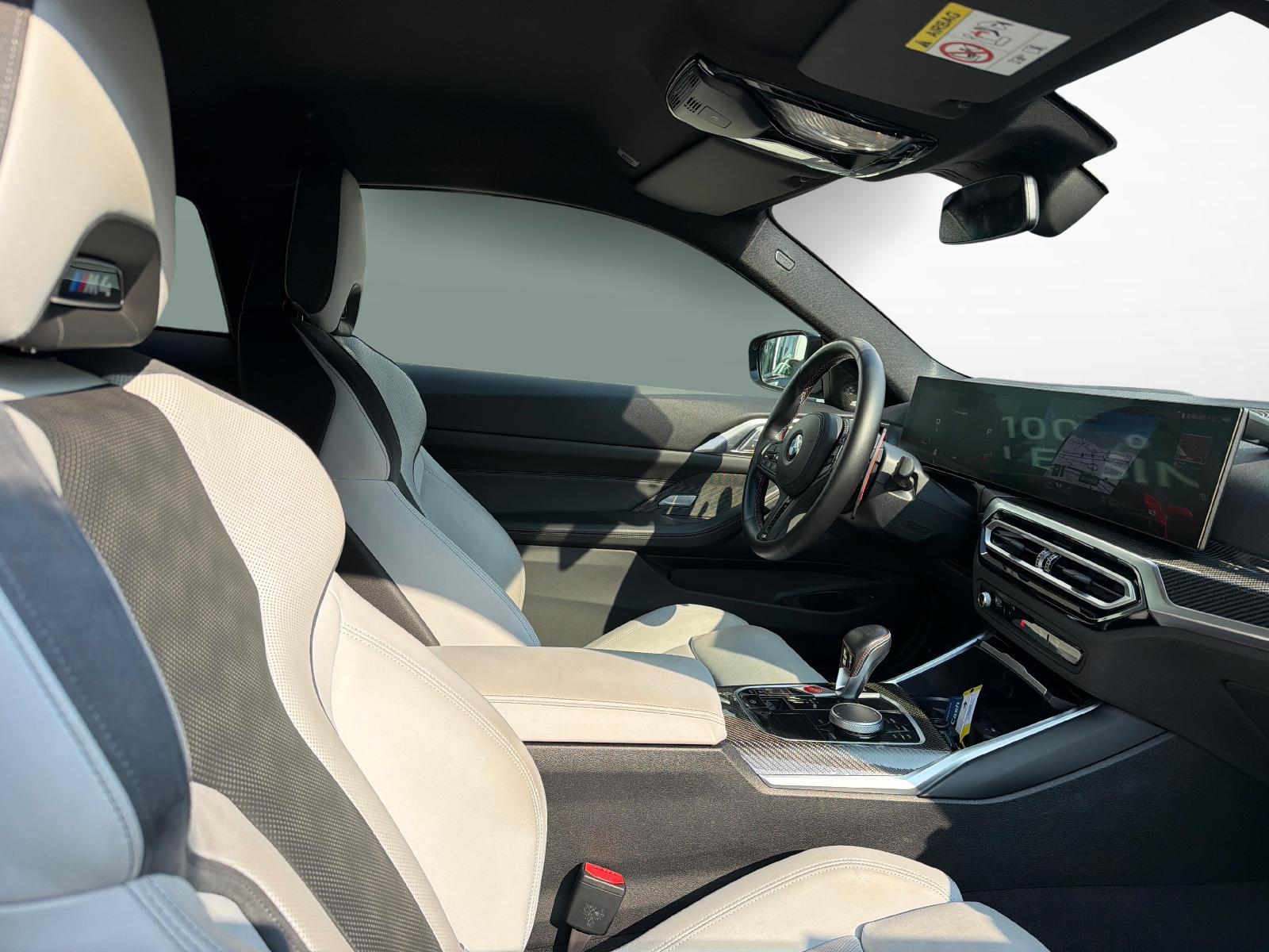 BMW 4er Reihe G82 Coupé M4 Competition xDrive-image-16