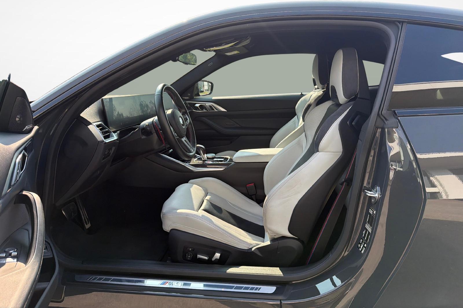 BMW 4er Reihe G82 Coupé M4 Competition xDrive-image-9