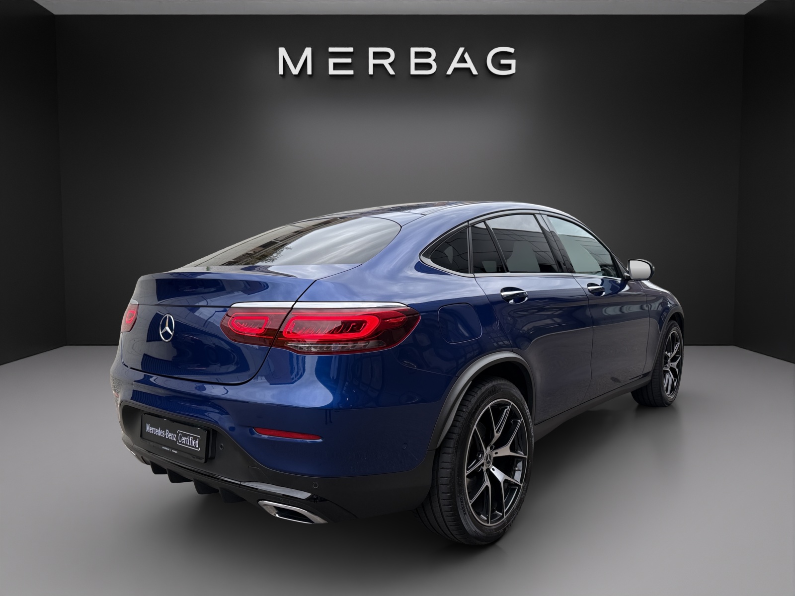 MERCEDES-BENZ GLC Coupé 300 AMG Line 4Matic 9G-Tronic-image-5