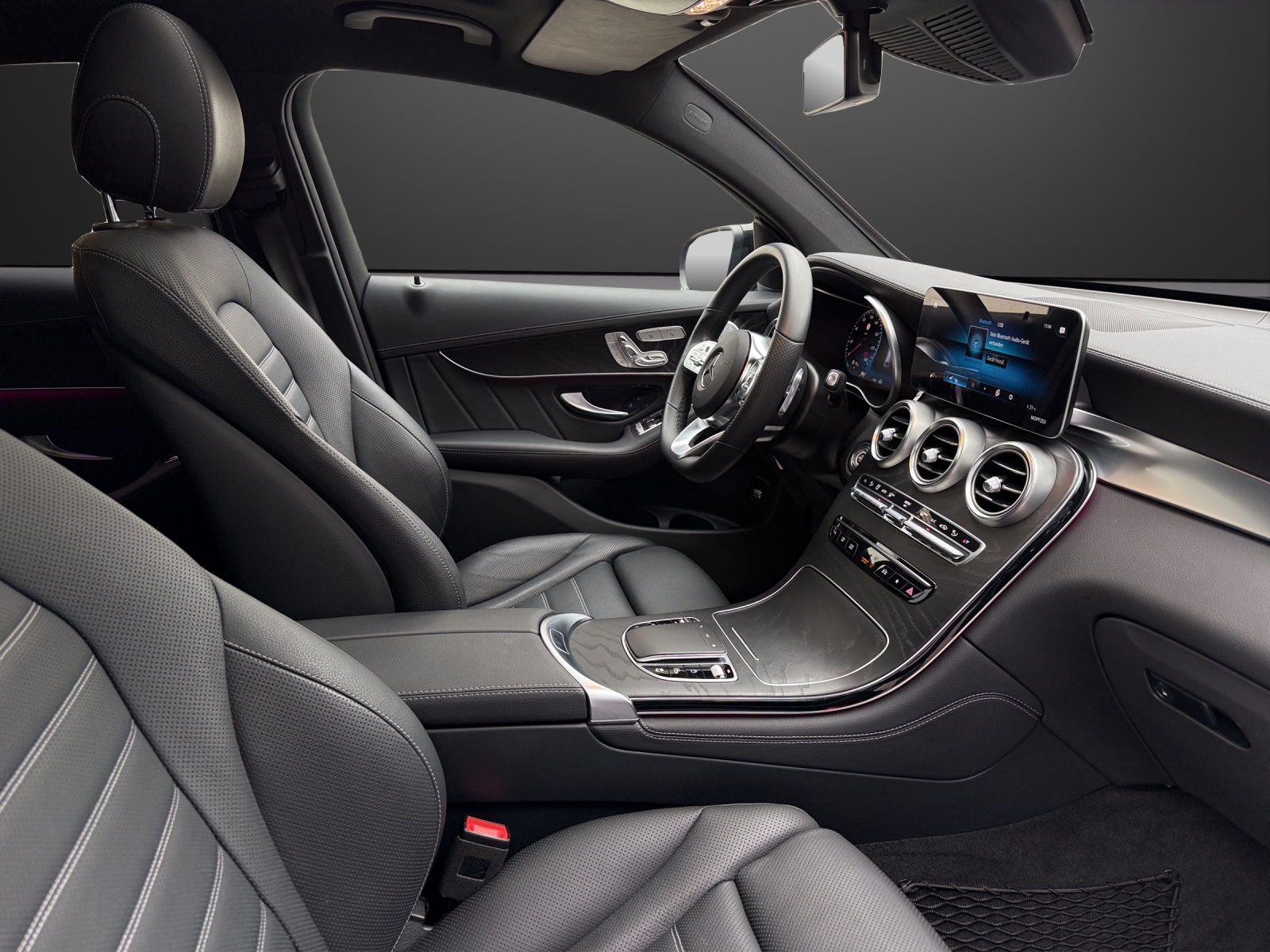 MERCEDES-BENZ GLC Coupé 300 AMG Line 4Matic 9G-Tronic-image-10