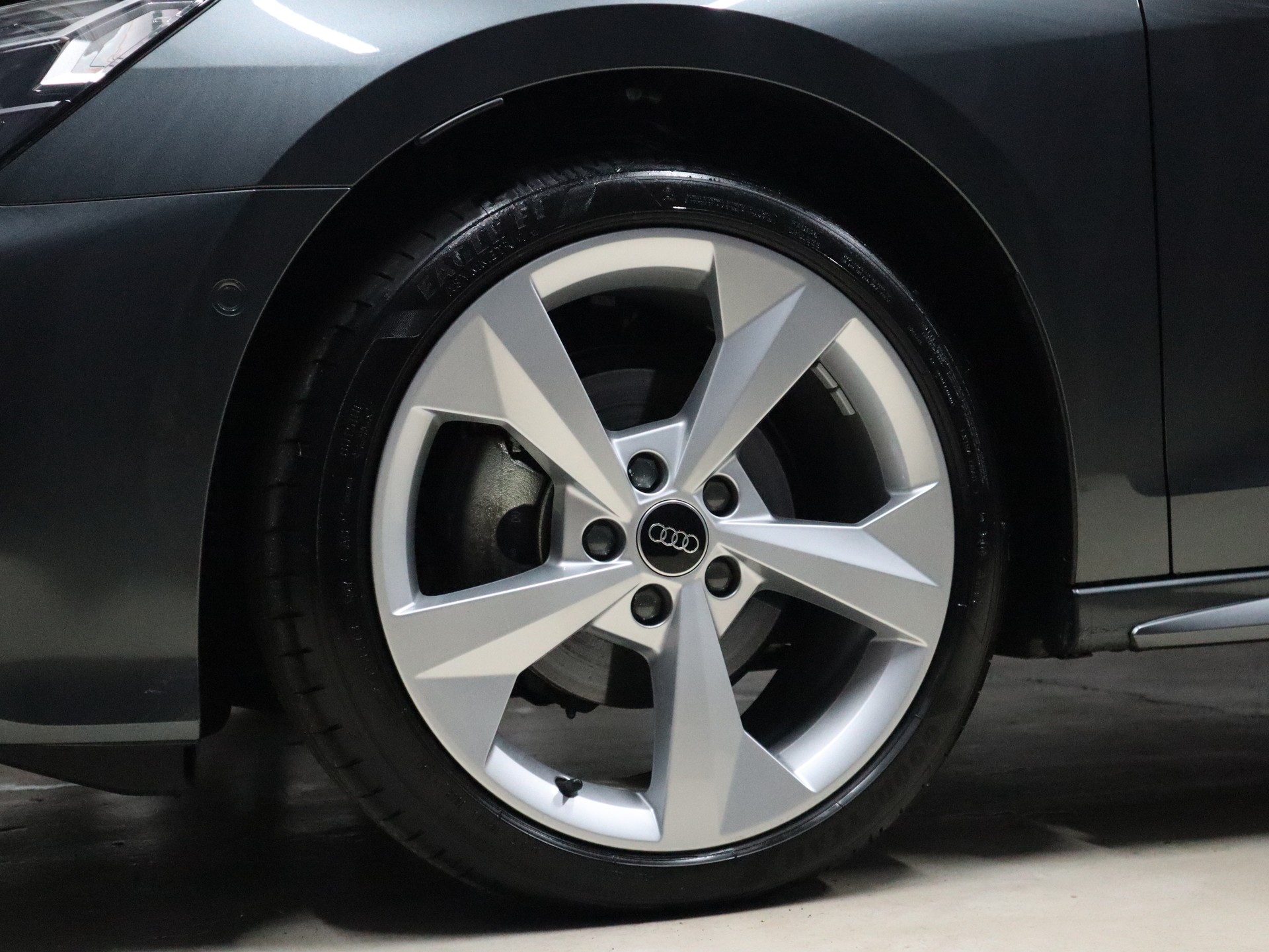 AUDI A3 Sportback 35 TFSI S Line S-tronic - Panorama - Matrix LED - Sportsitze - SONOS - 360° Kamera - 150 PS-image-6
