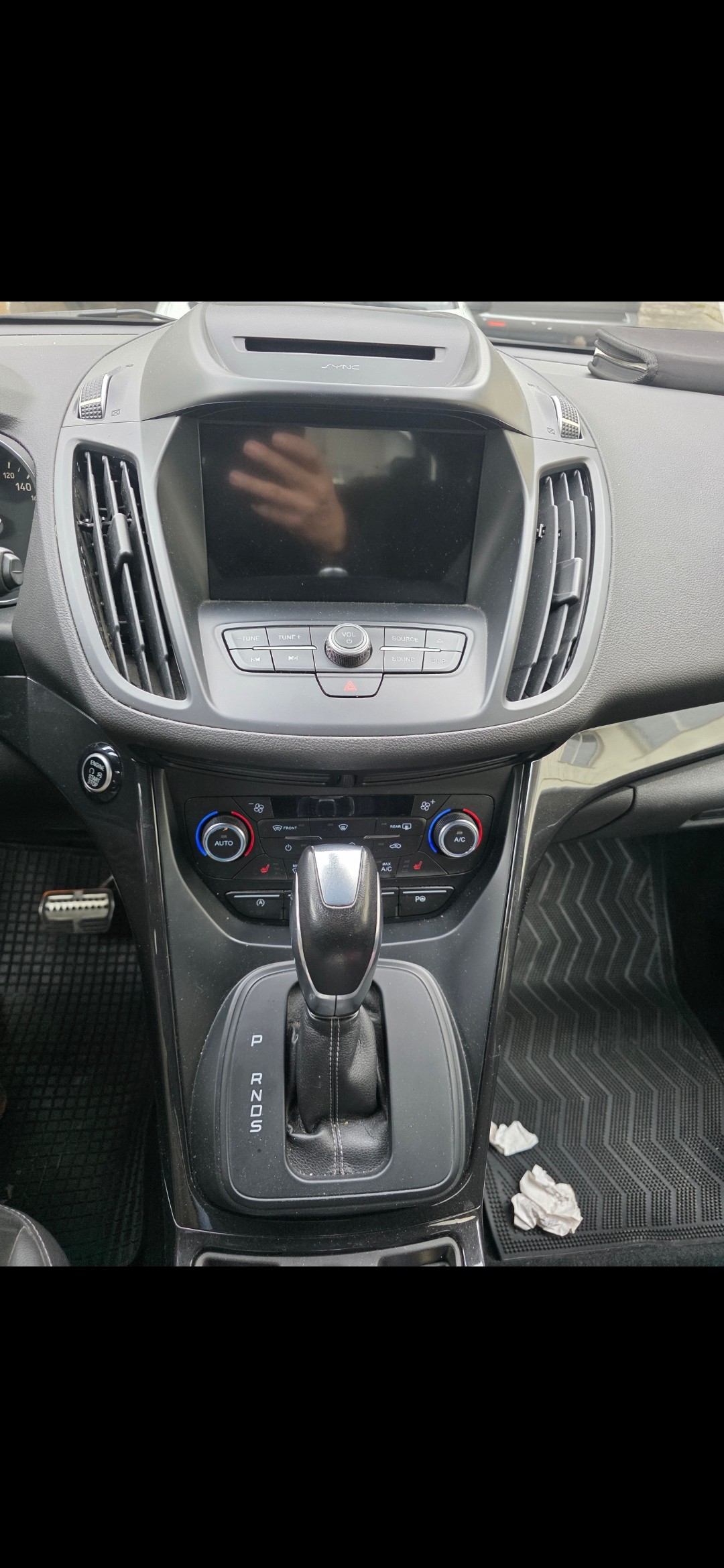 FORD Kuga 2.0 TDCi ST Line High 4WD-image-5