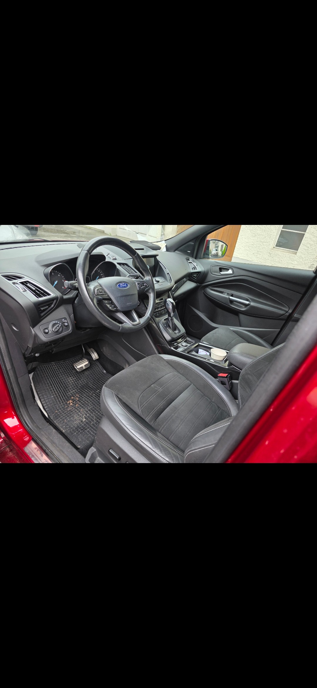 FORD Kuga 2.0 TDCi ST Line High 4WD-image-4