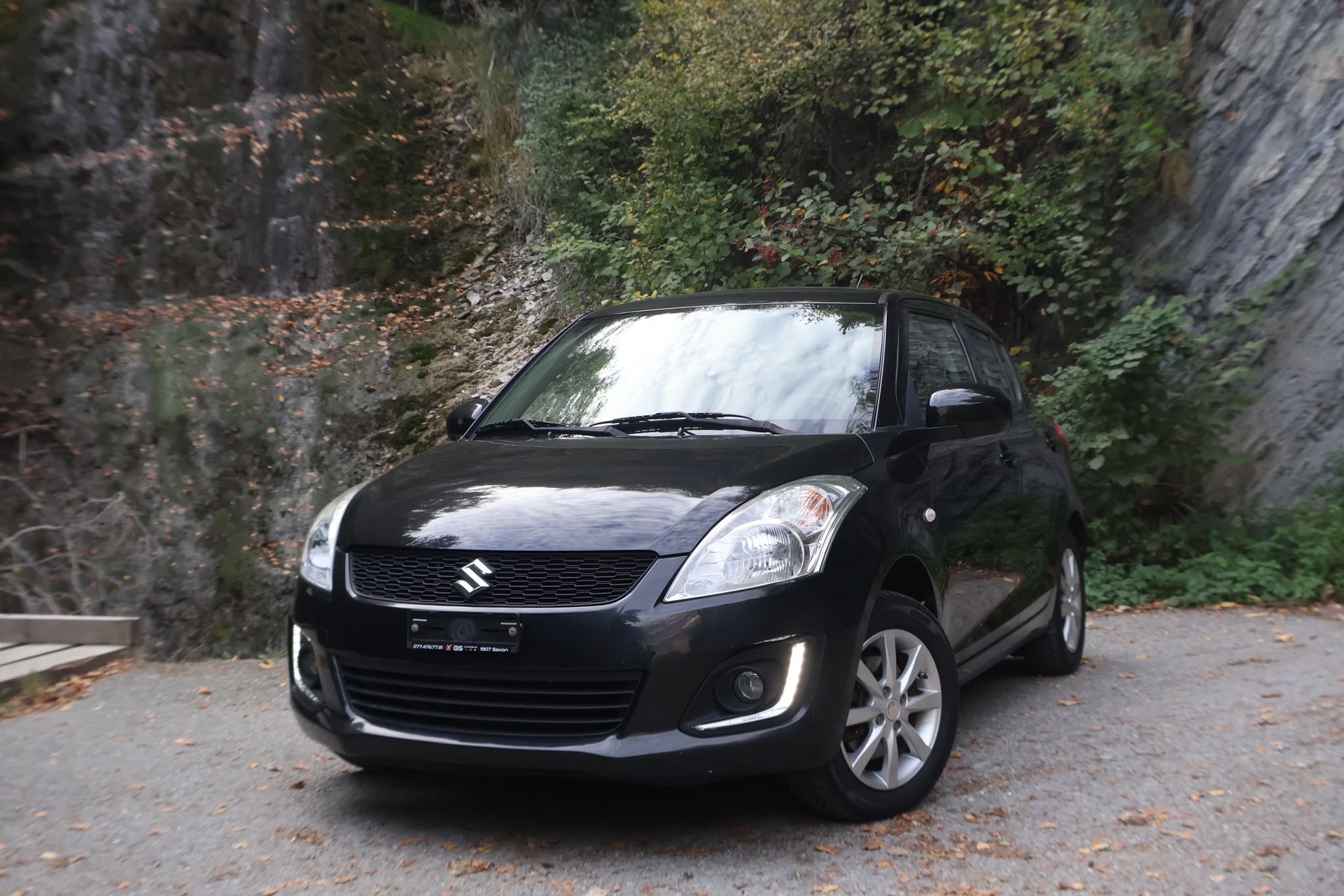 SUZUKI Swift 1.2i 16V Compact Top 4x4-image-1