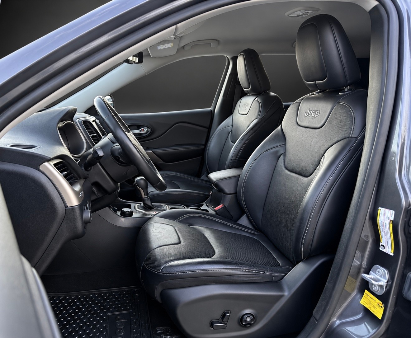 JEEP Cherokee 3.2 Limited AWD 9ATX mit 272 PS-image-6