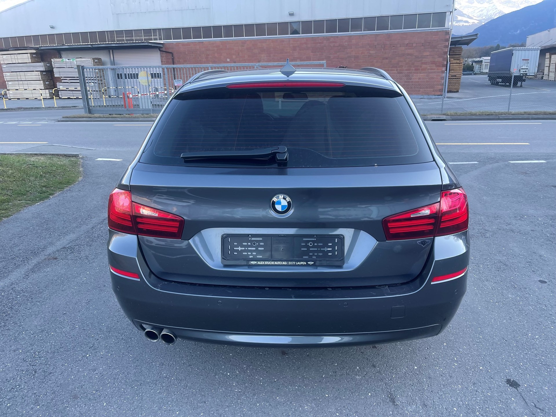 BMW 525d Touring xDrive Steptronic-image-4